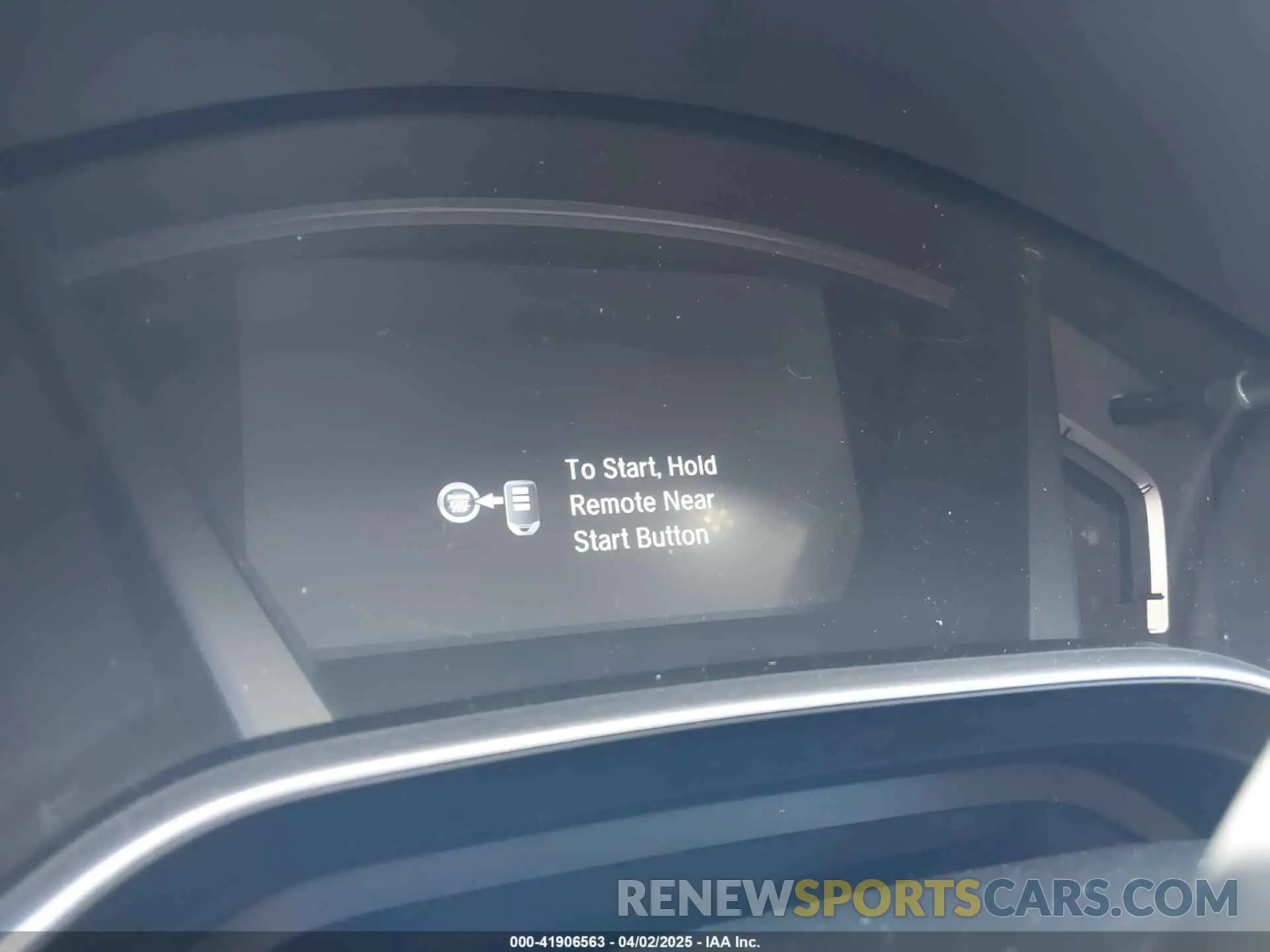 16 Photograph of a damaged car 5J6RW1H84KA001472 HONDA CR-V 2019