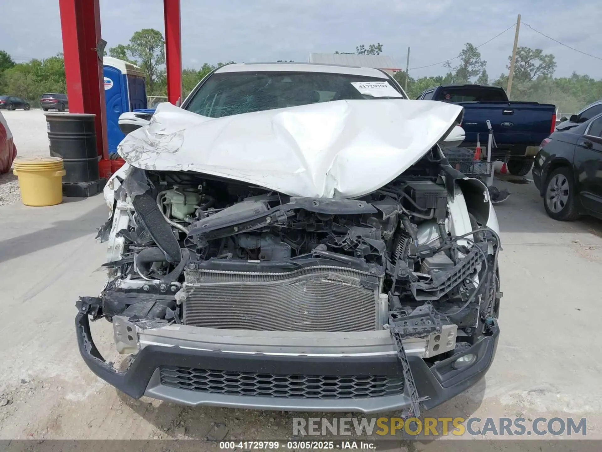 11 Photograph of a damaged car 5J6RW1H84KA029580 HONDA CR-V 2019