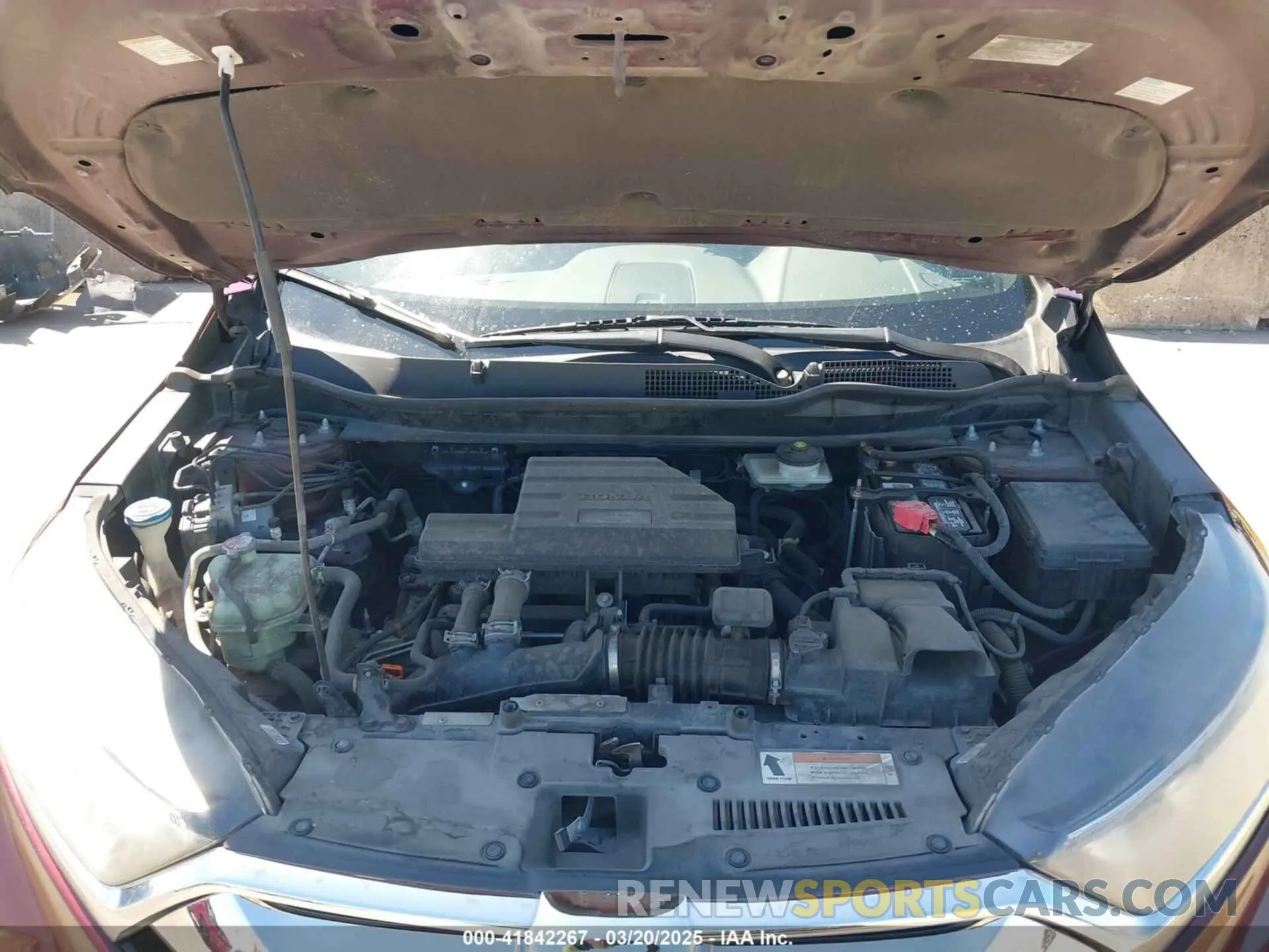 10 Photograph of a damaged car 5J6RW1H85KL002165 HONDA CR-V 2019