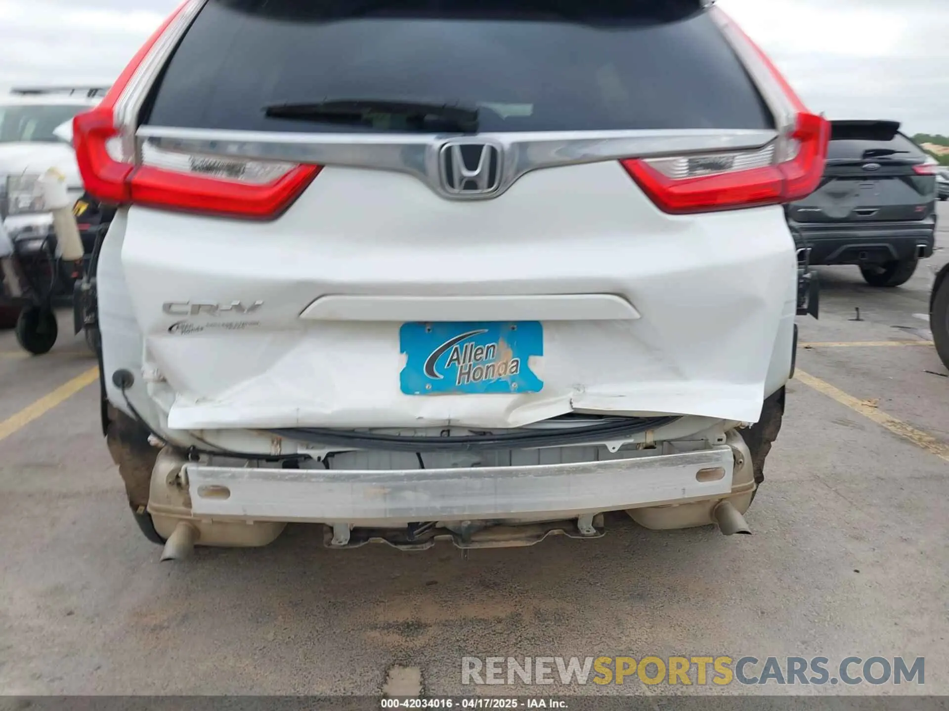 6 Photograph of a damaged car 5J6RW1H86KA008732 HONDA CR-V 2019