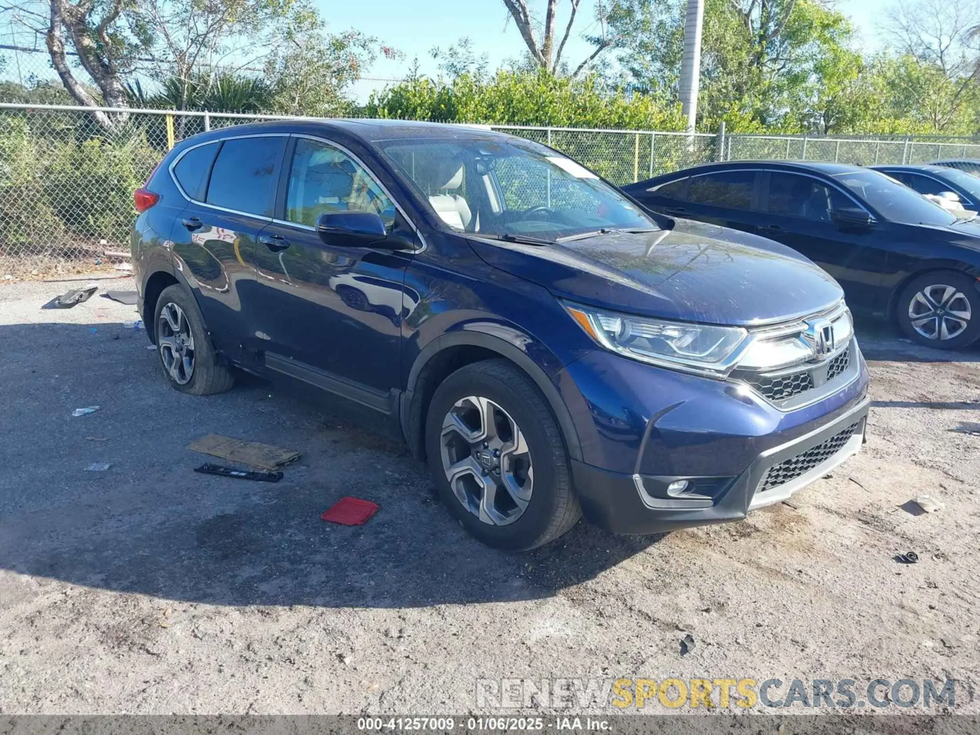 1 Photograph of a damaged car 5J6RW1H86KA039804 HONDA CR-V 2019