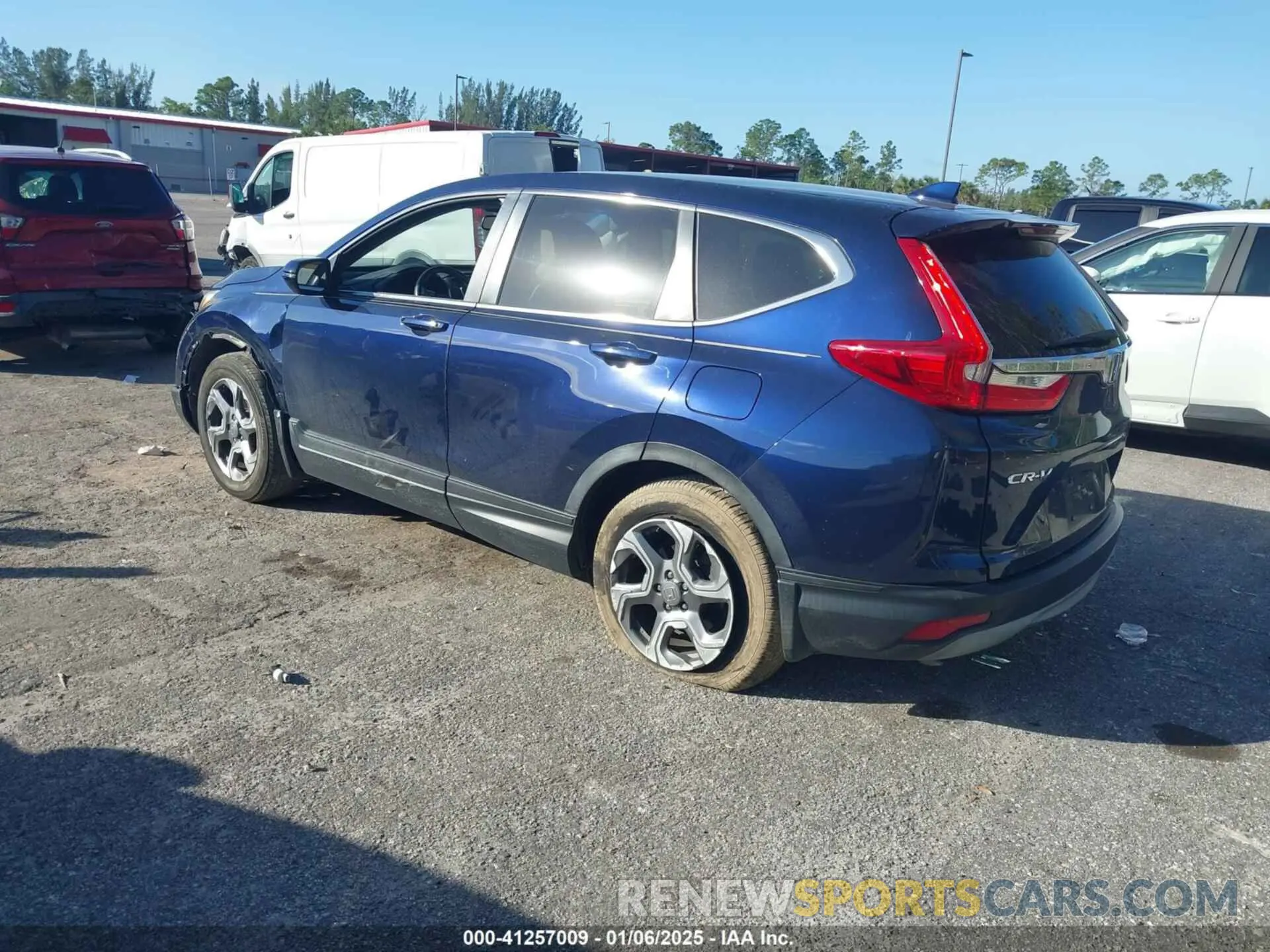 3 Photograph of a damaged car 5J6RW1H86KA039804 HONDA CR-V 2019
