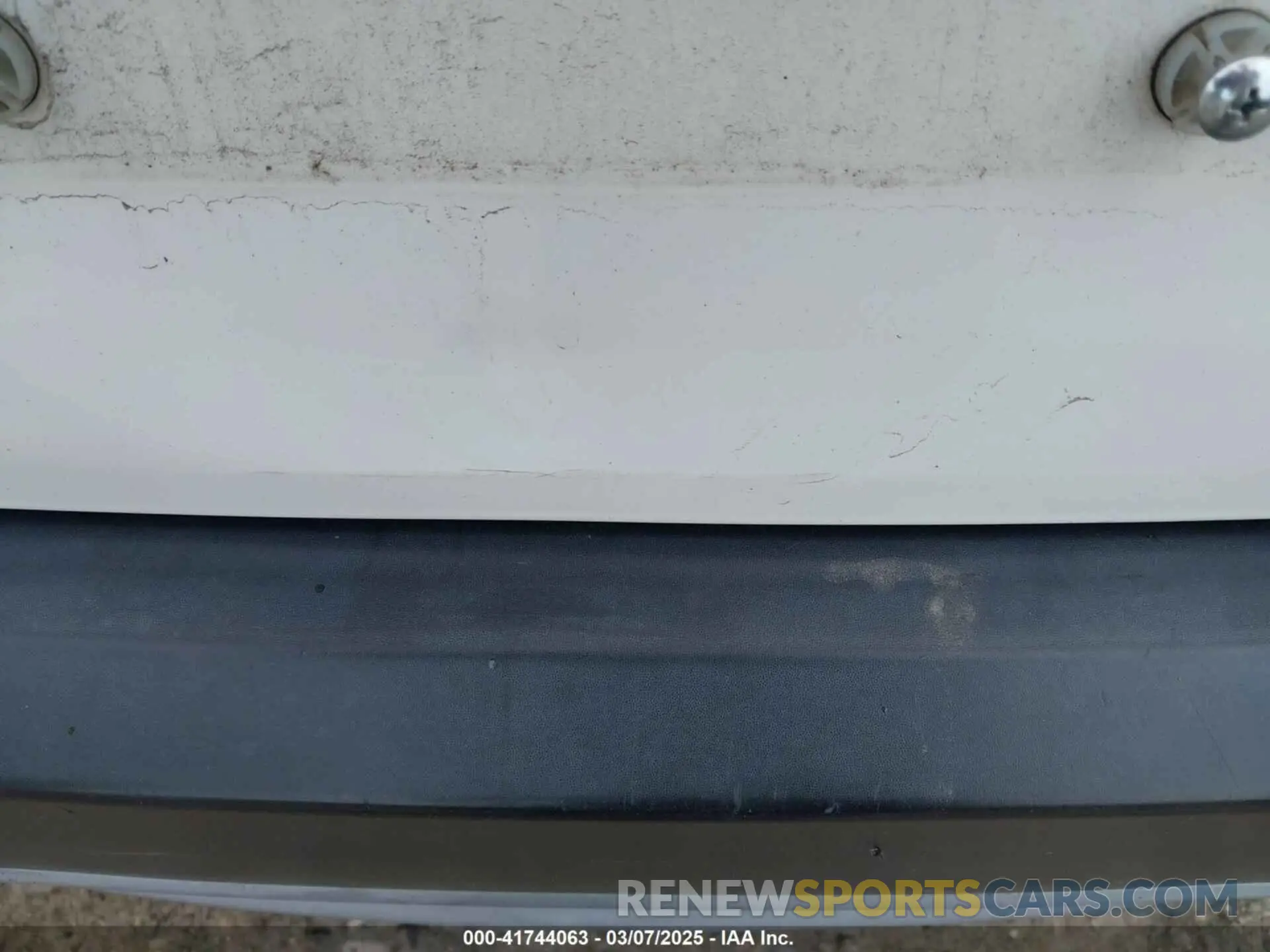 6 Photograph of a damaged car 5J6RW1H87KA026642 HONDA CR-V 2019