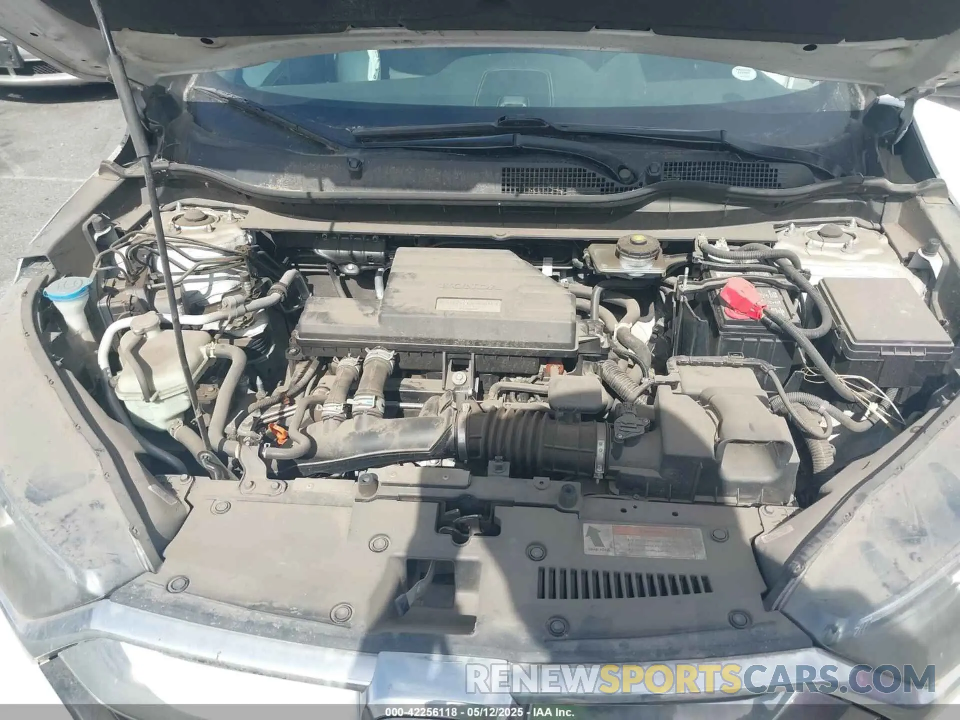 10 Photograph of a damaged car 5J6RW1H87KA048527 HONDA CR-V 2019