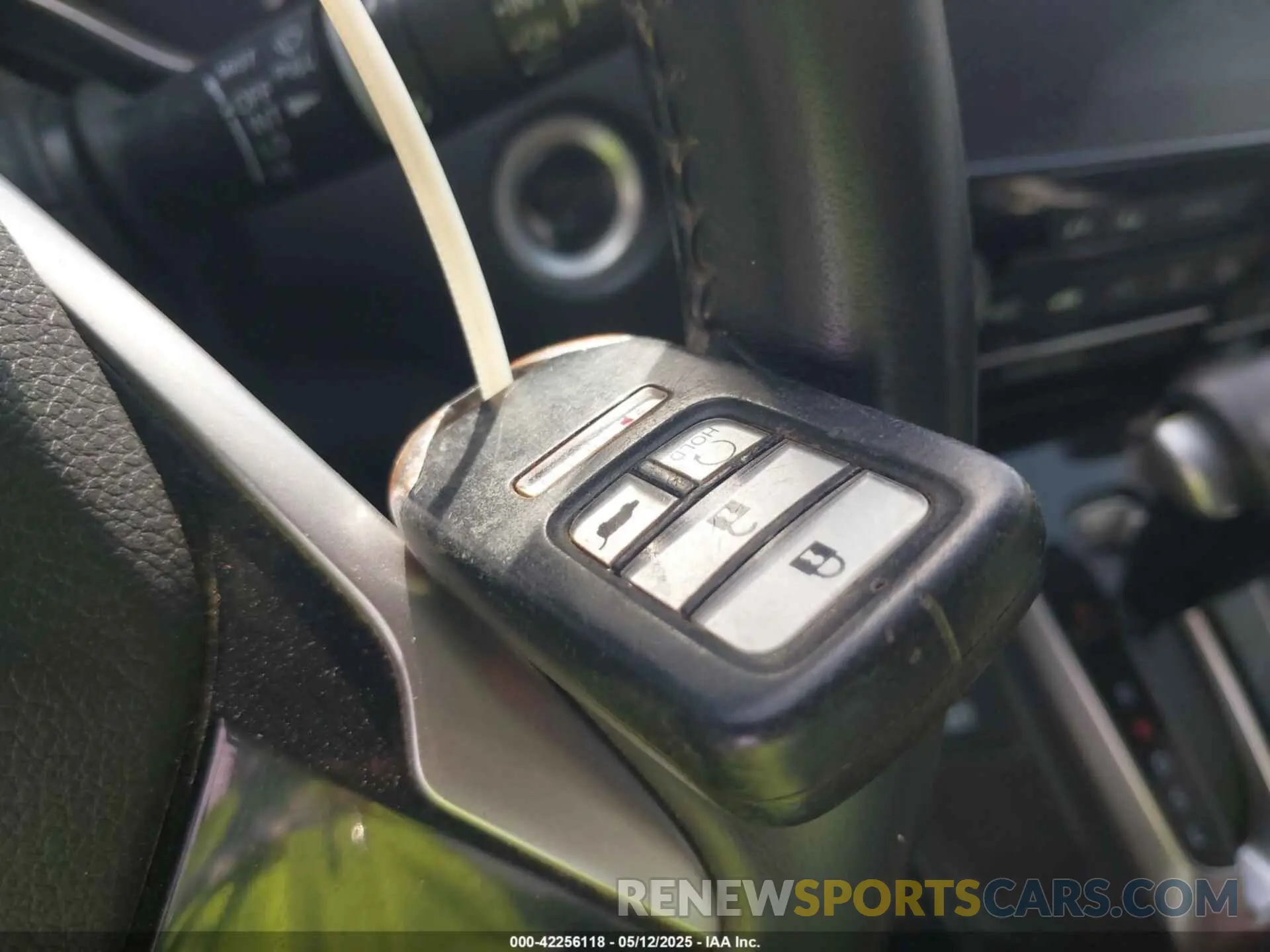 11 Photograph of a damaged car 5J6RW1H87KA048527 HONDA CR-V 2019