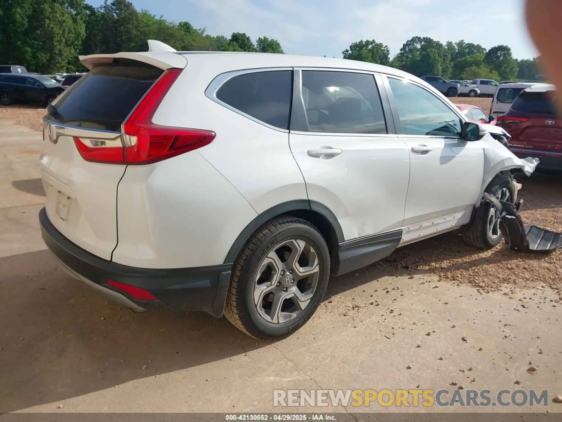 4 Photograph of a damaged car 5J6RW1H87KL006234 HONDA CR-V 2019