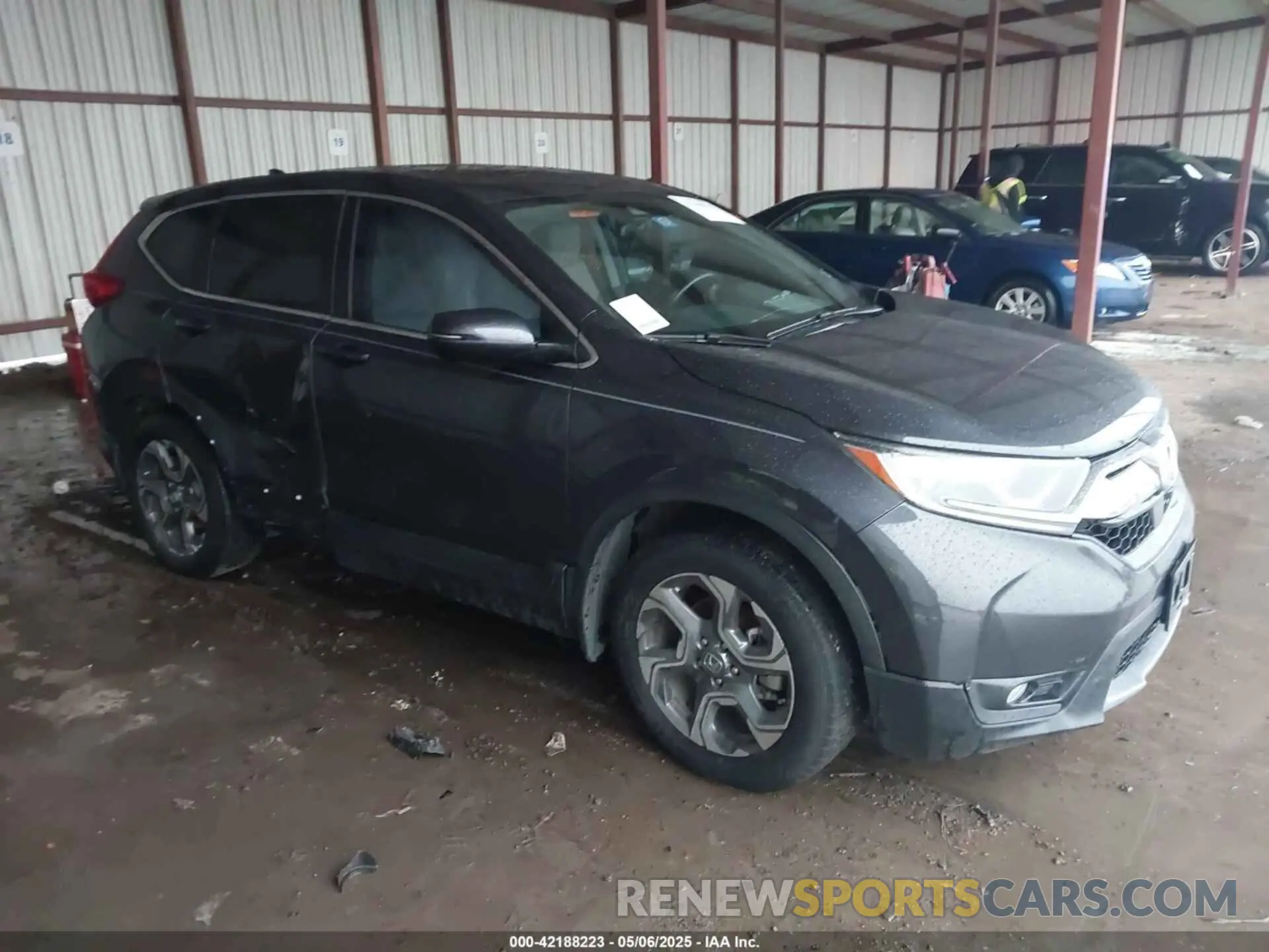1 Photograph of a damaged car 5J6RW1H88KA046723 HONDA CR-V 2019