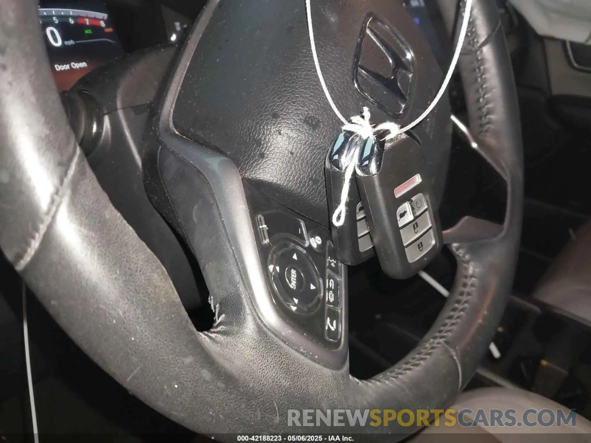 11 Photograph of a damaged car 5J6RW1H88KA046723 HONDA CR-V 2019