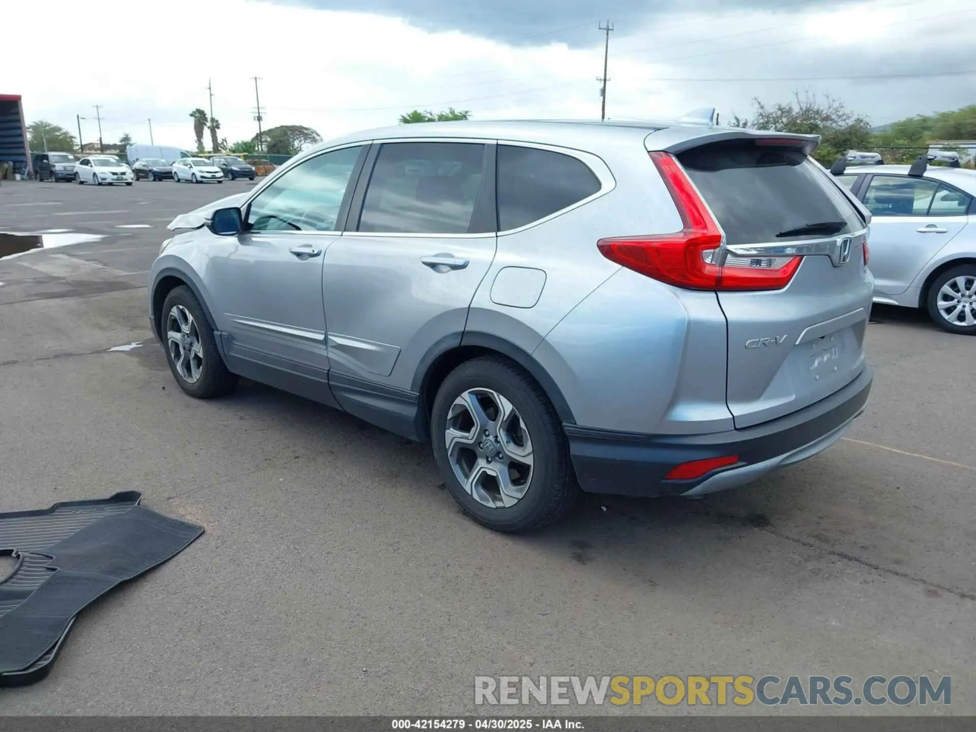 3 Photograph of a damaged car 5J6RW1H89KA046228 HONDA CR-V 2019