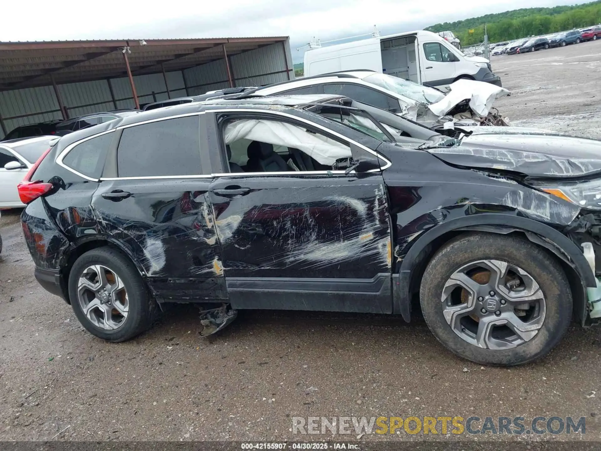 14 Photograph of a damaged car 5J6RW1H8XKA001475 HONDA CR-V 2019