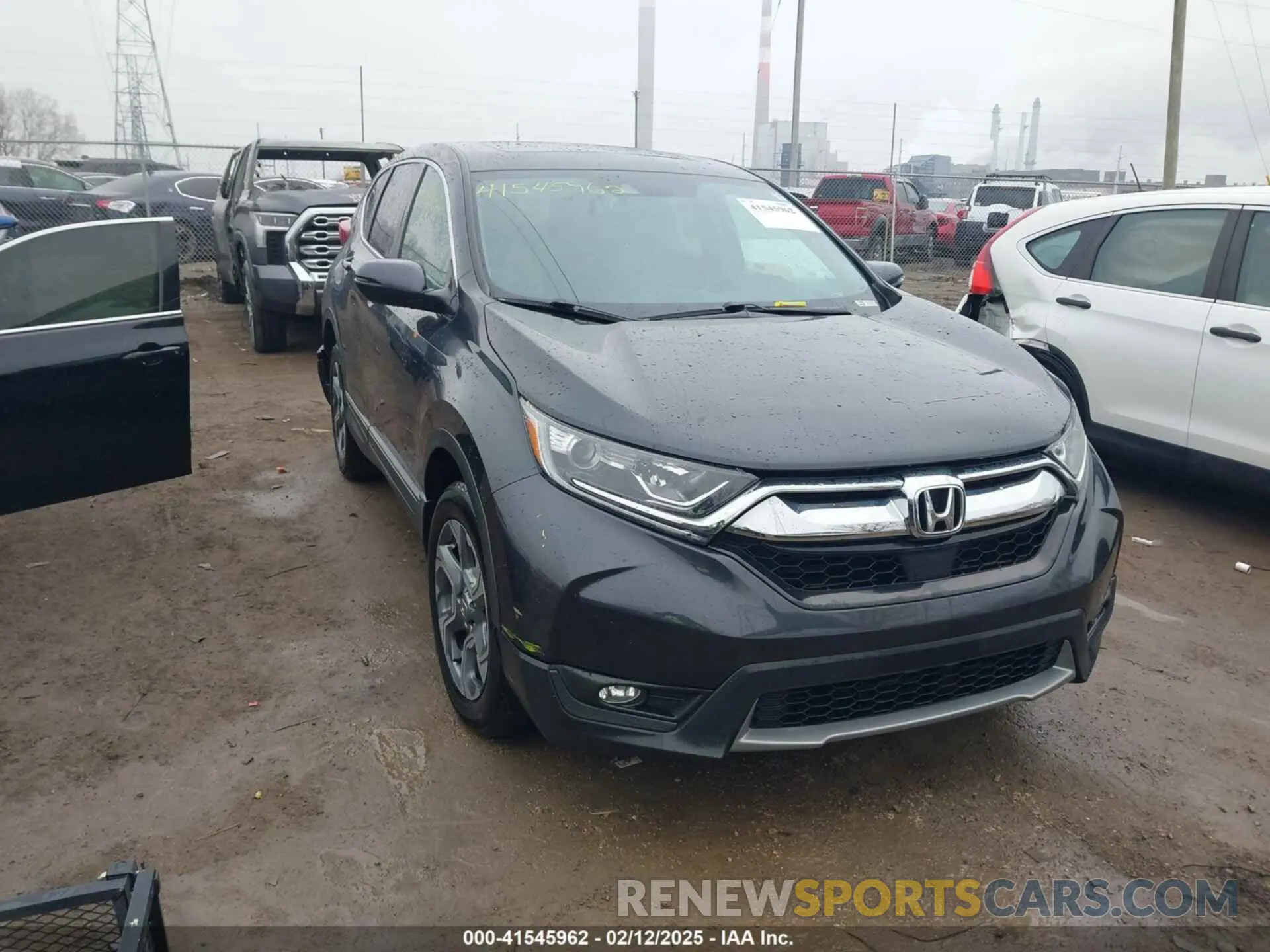 1 Photograph of a damaged car 5J6RW2H50KA011430 HONDA CR-V 2019