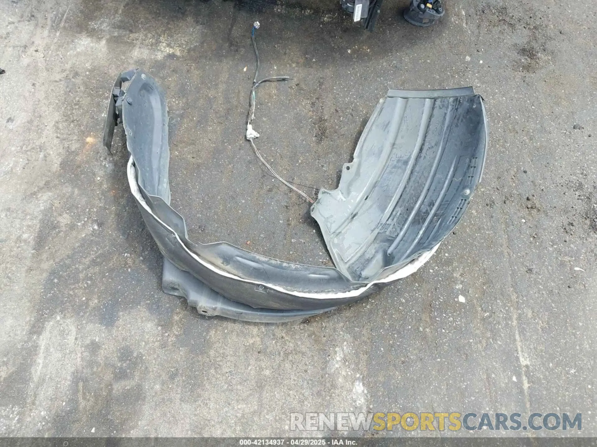12 Photograph of a damaged car 5J6RW2H51KL007925 HONDA CR-V 2019