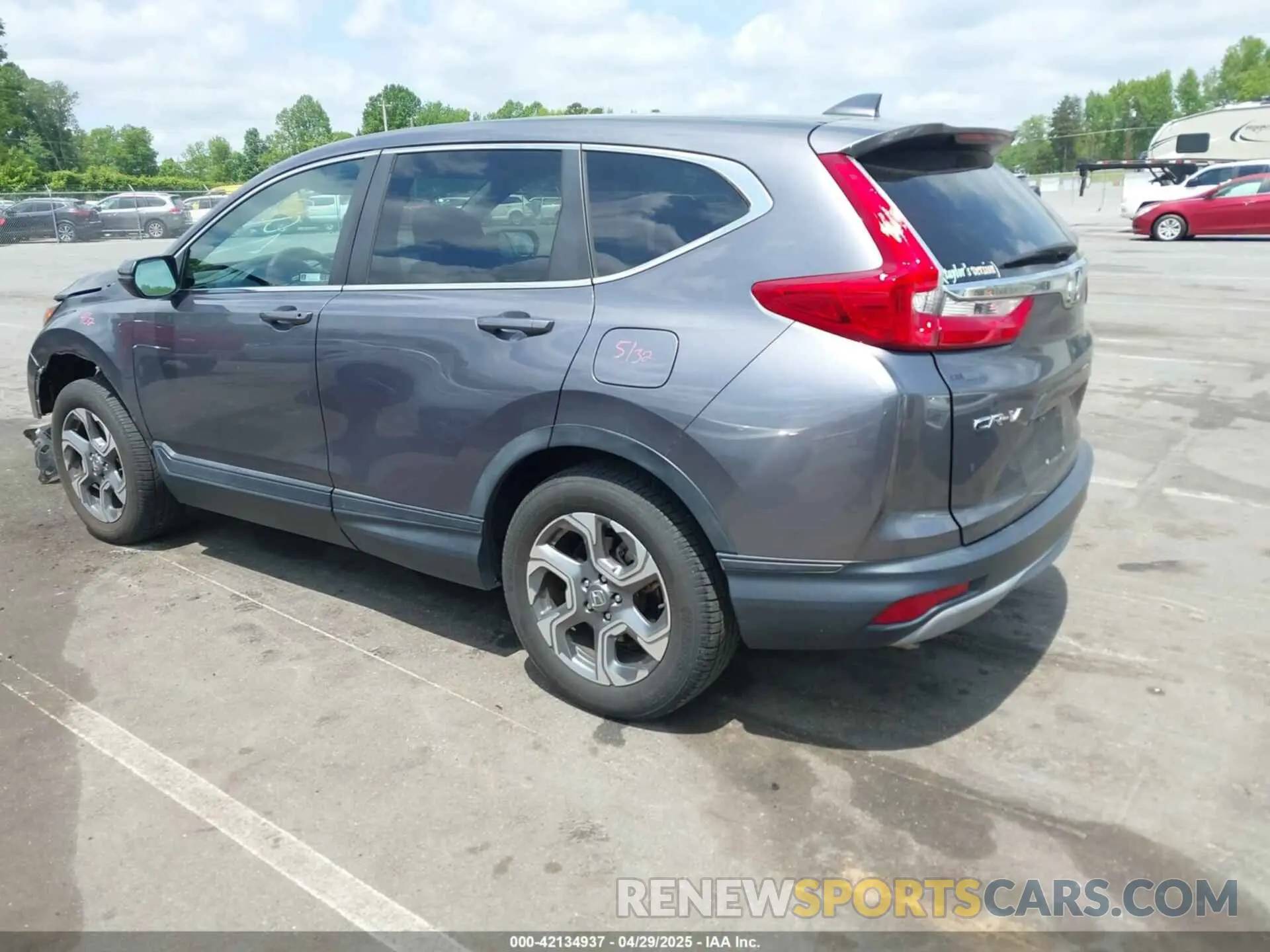 3 Photograph of a damaged car 5J6RW2H51KL007925 HONDA CR-V 2019