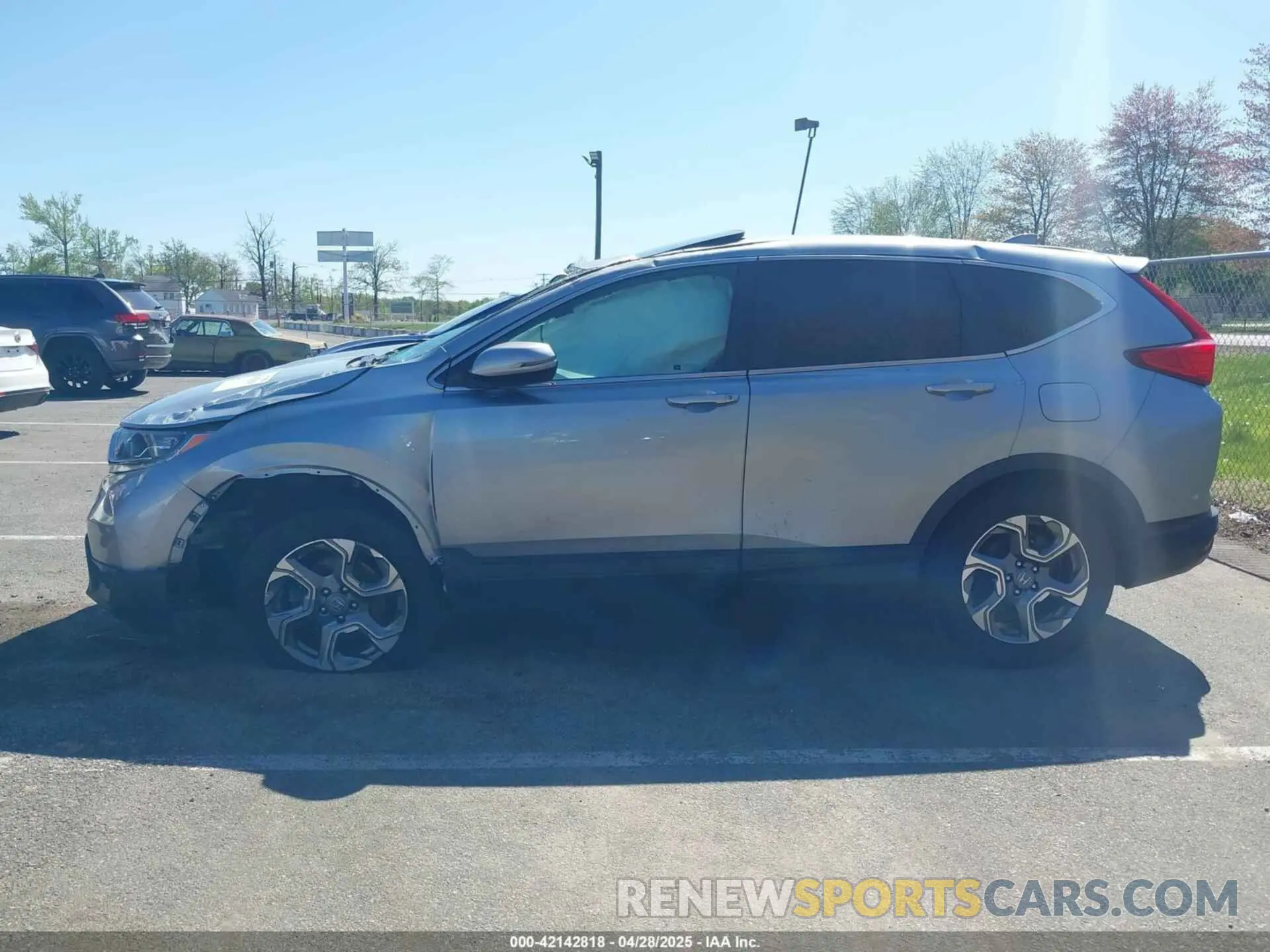 13 Photograph of a damaged car 5J6RW2H51KL033747 HONDA CR-V 2019