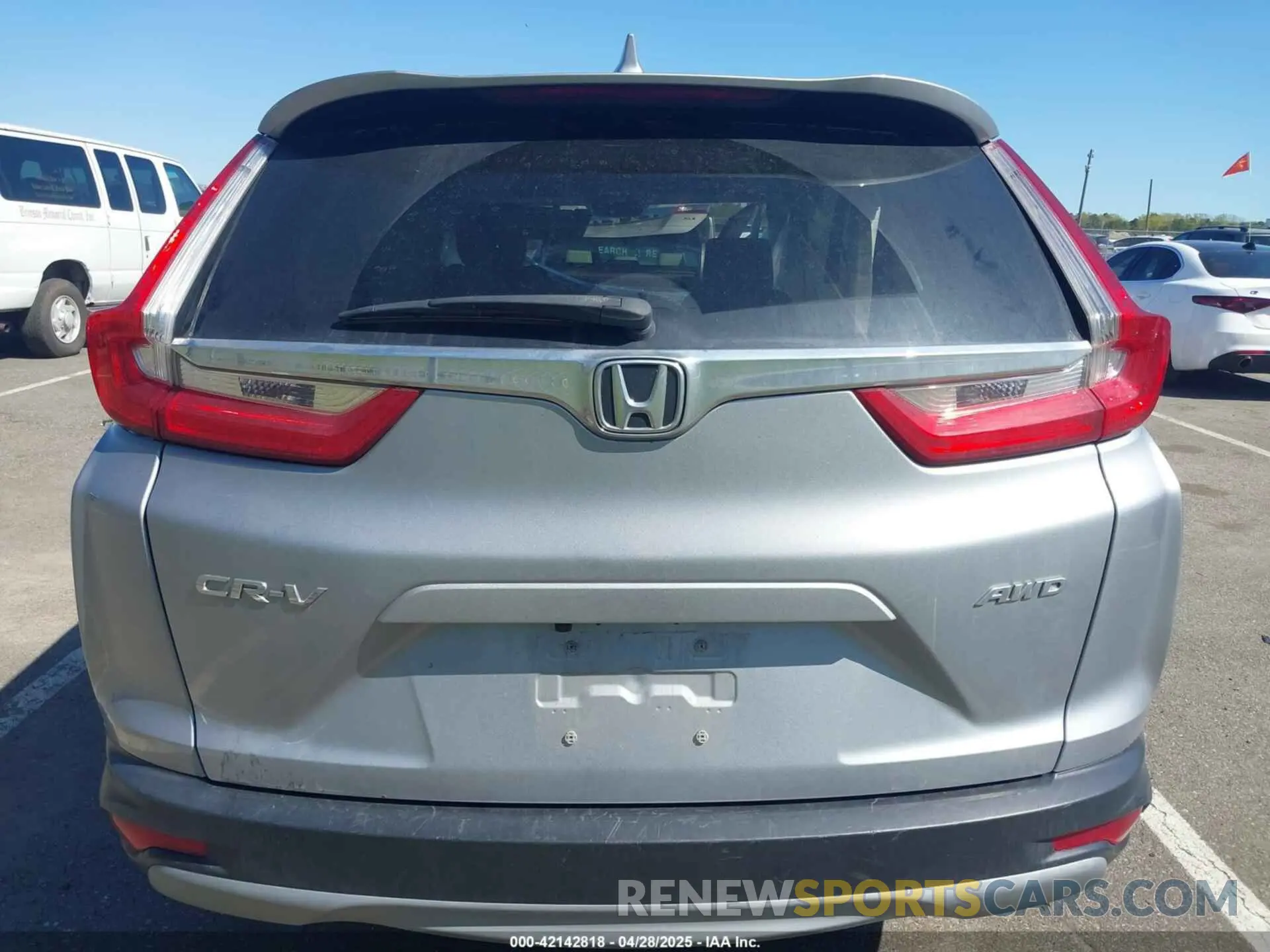 15 Photograph of a damaged car 5J6RW2H51KL033747 HONDA CR-V 2019