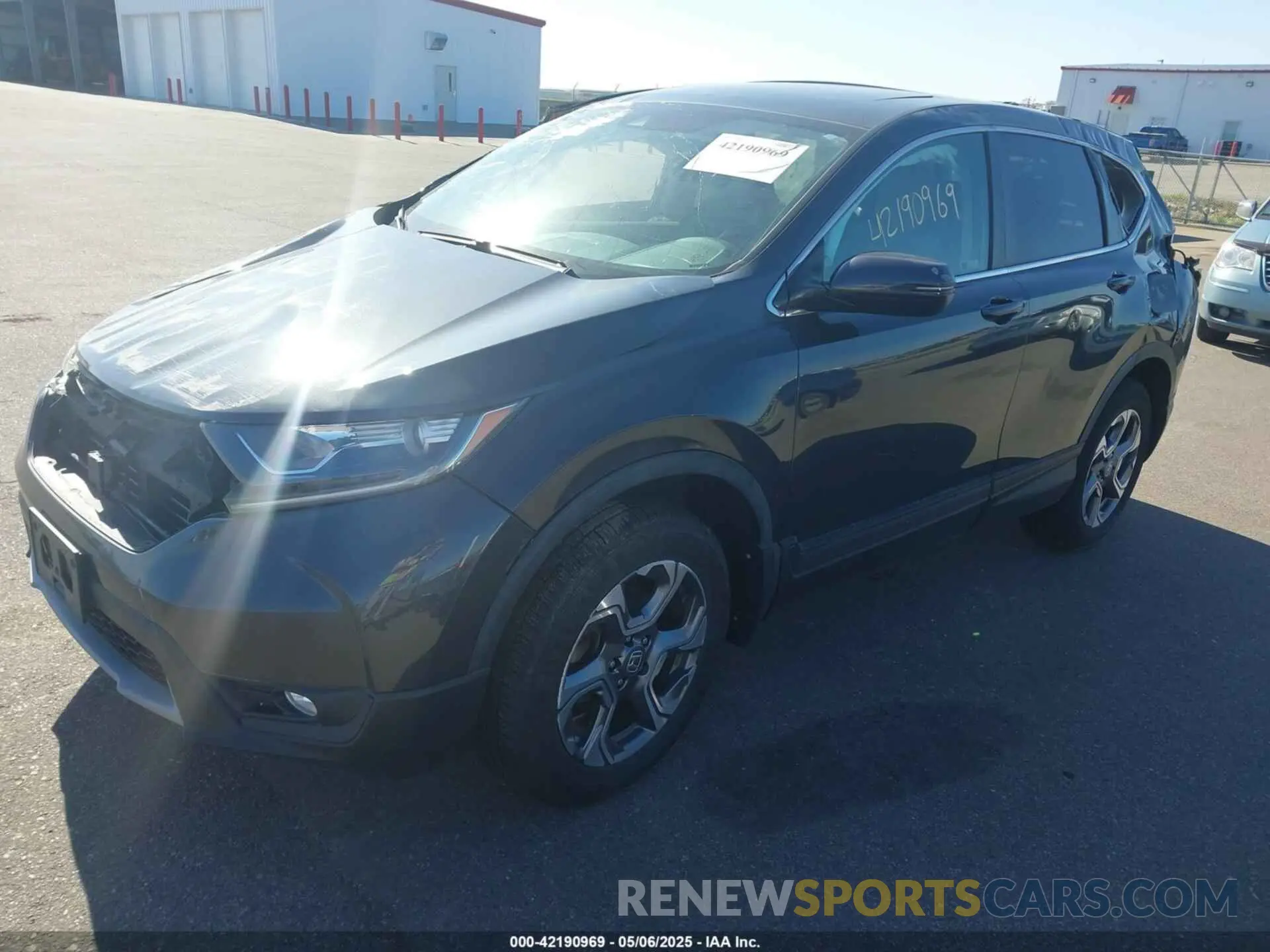 2 Photograph of a damaged car 5J6RW2H52KA005029 HONDA CR-V 2019