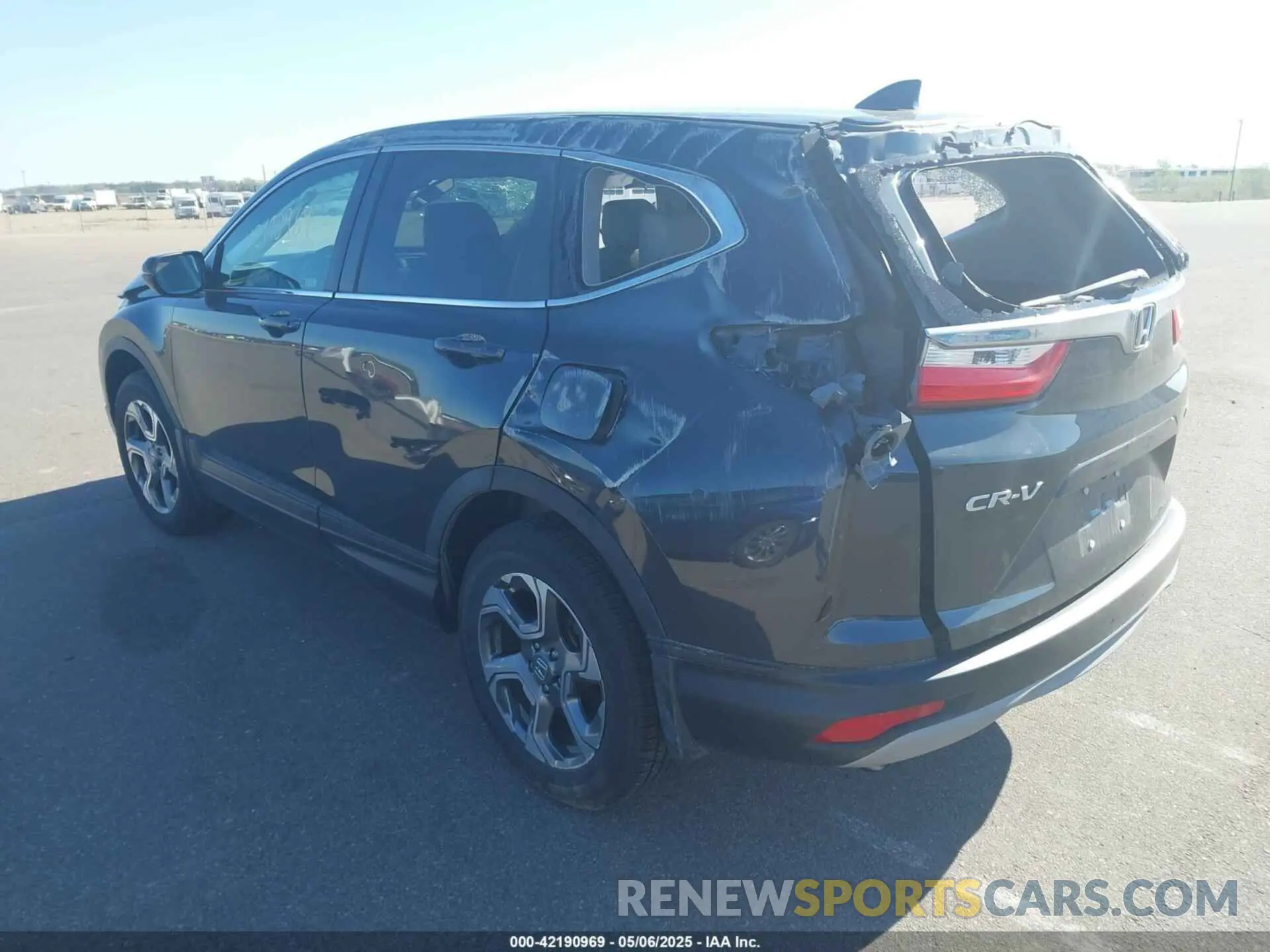 3 Photograph of a damaged car 5J6RW2H52KA005029 HONDA CR-V 2019