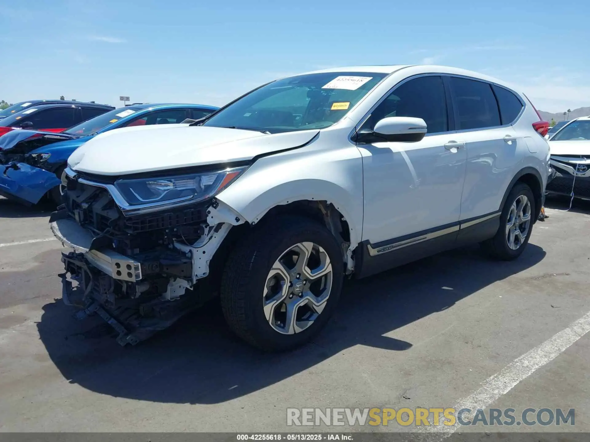 2 Photograph of a damaged car 5J6RW2H52KL012177 HONDA CR-V 2019