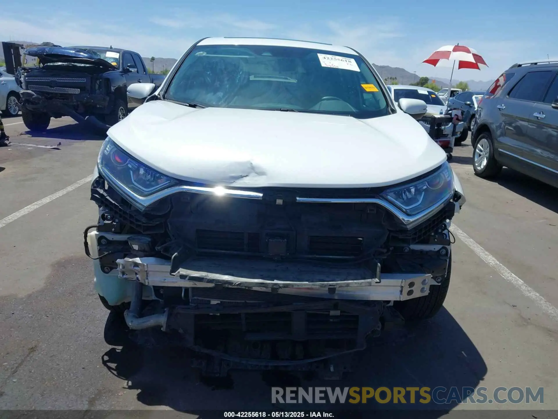 6 Photograph of a damaged car 5J6RW2H52KL012177 HONDA CR-V 2019