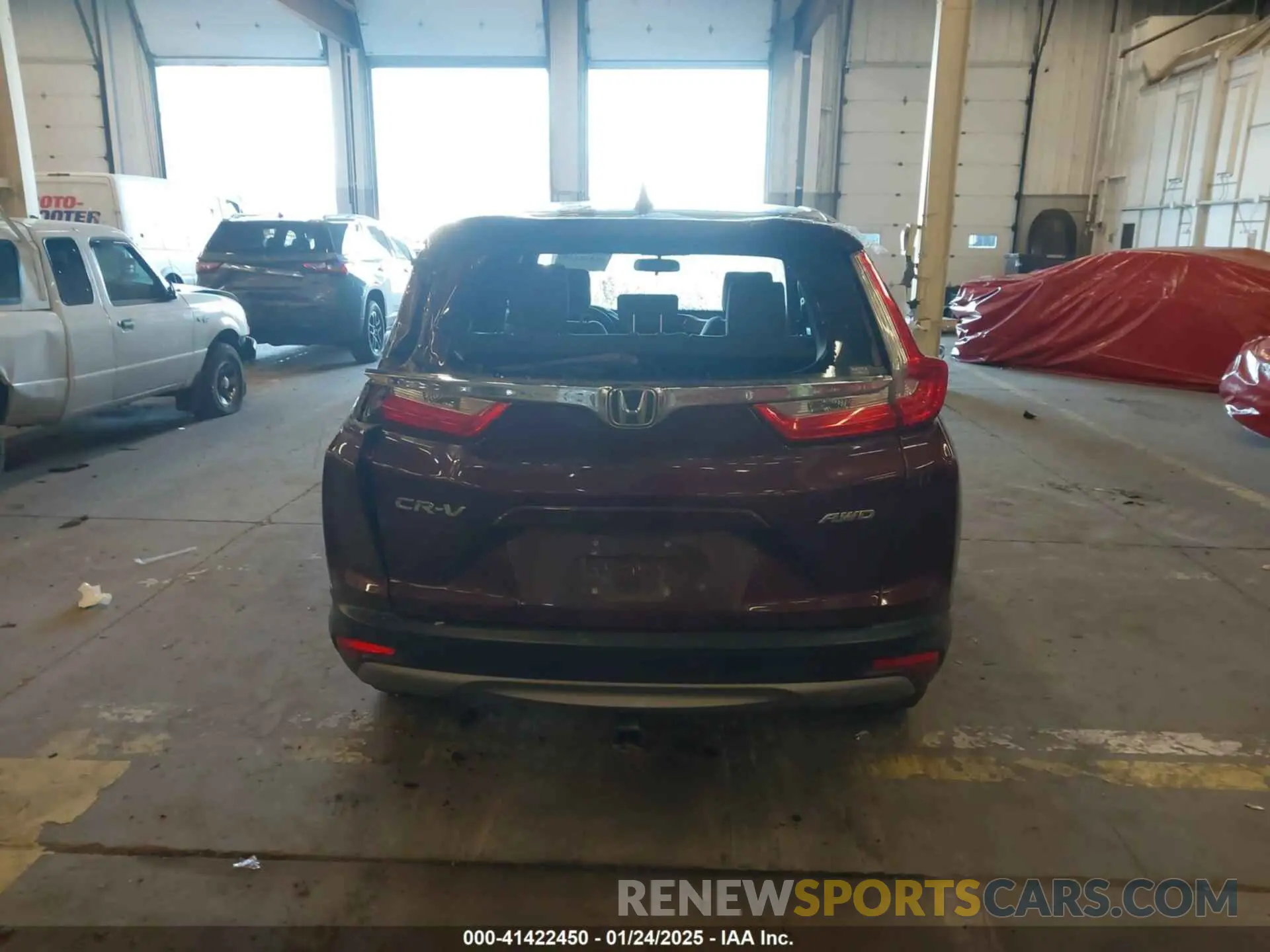 17 Photograph of a damaged car 5J6RW2H53KL007733 HONDA CR-V 2019