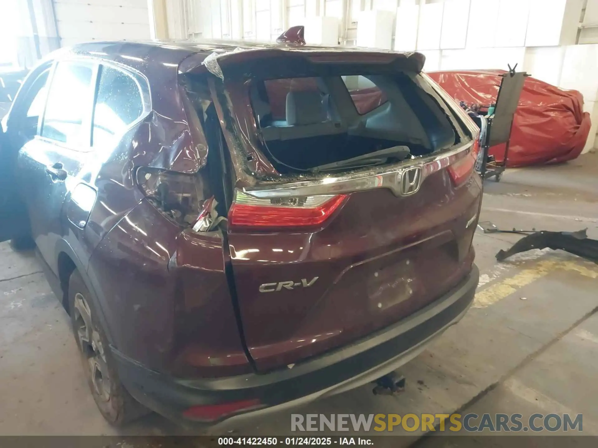 18 Photograph of a damaged car 5J6RW2H53KL007733 HONDA CR-V 2019