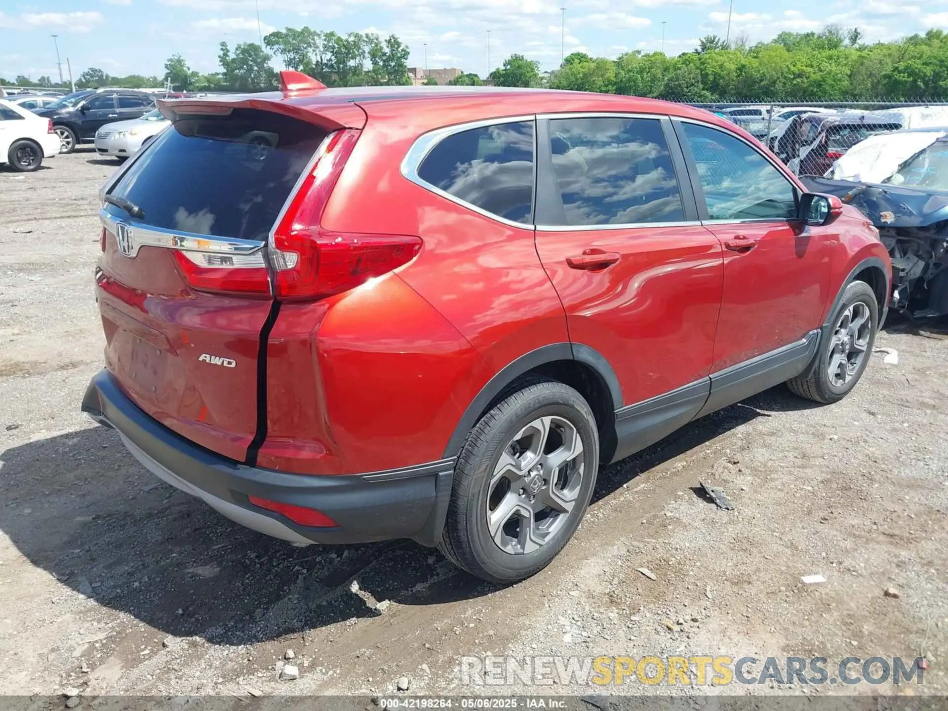 4 Photograph of a damaged car 5J6RW2H54KL017235 HONDA CR-V 2019