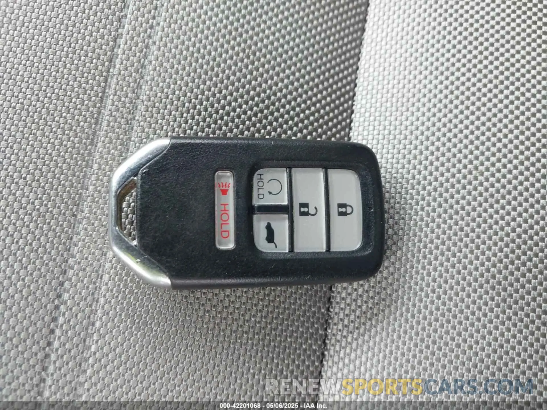 11 Photograph of a damaged car 5J6RW2H54KL034875 HONDA CR-V 2019