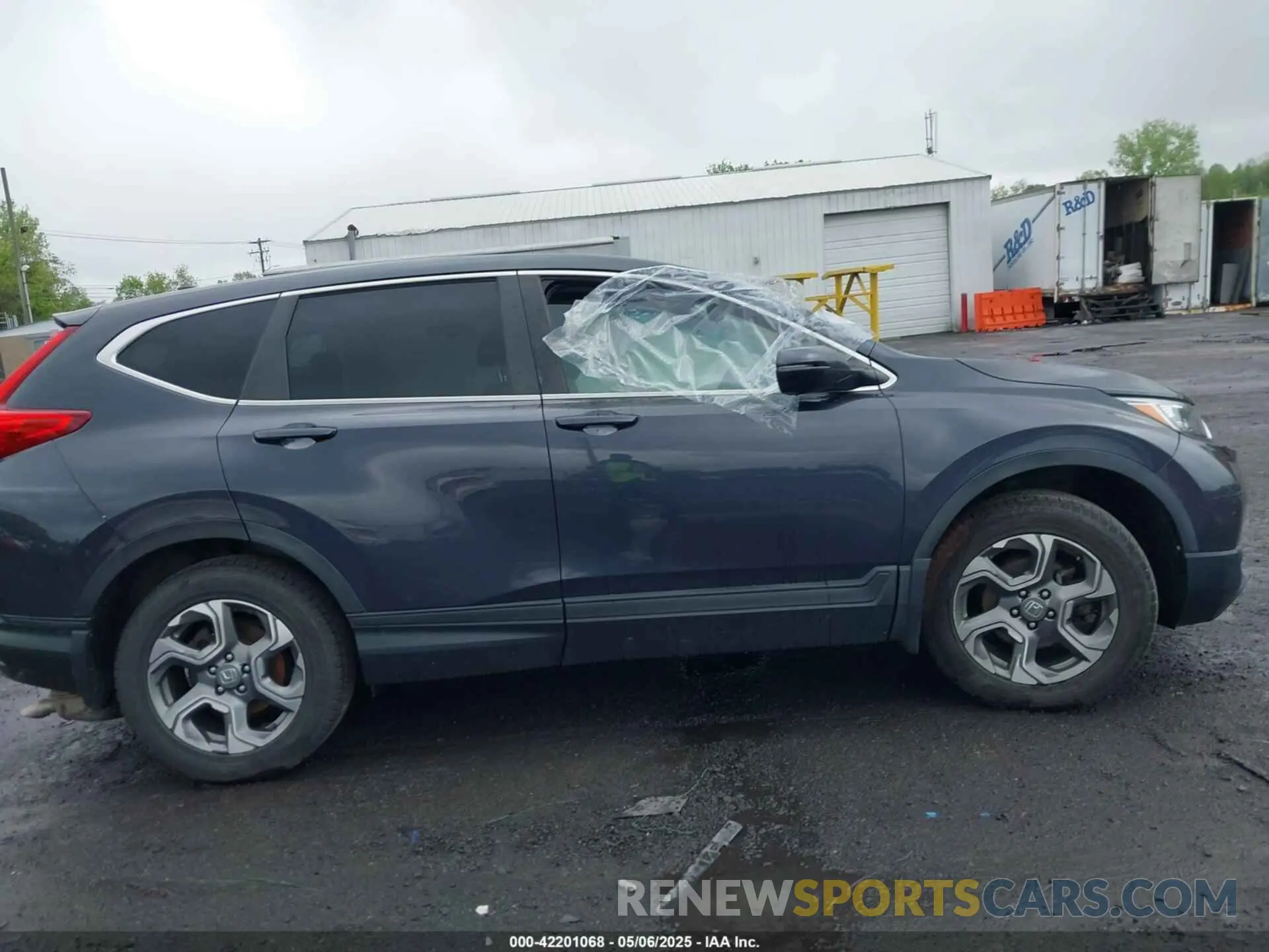 13 Photograph of a damaged car 5J6RW2H54KL034875 HONDA CR-V 2019