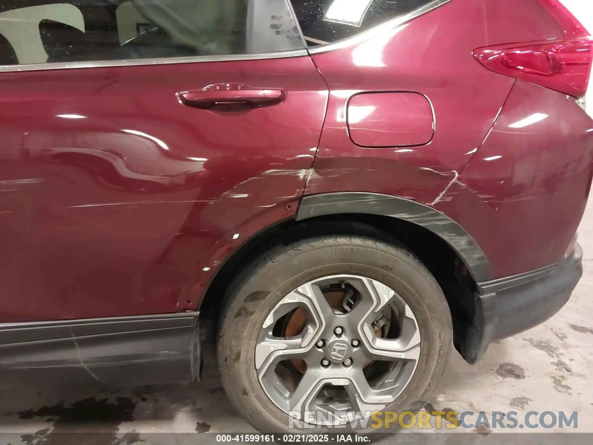 19 Photograph of a damaged car 5J6RW2H55KL021343 HONDA CR-V 2019