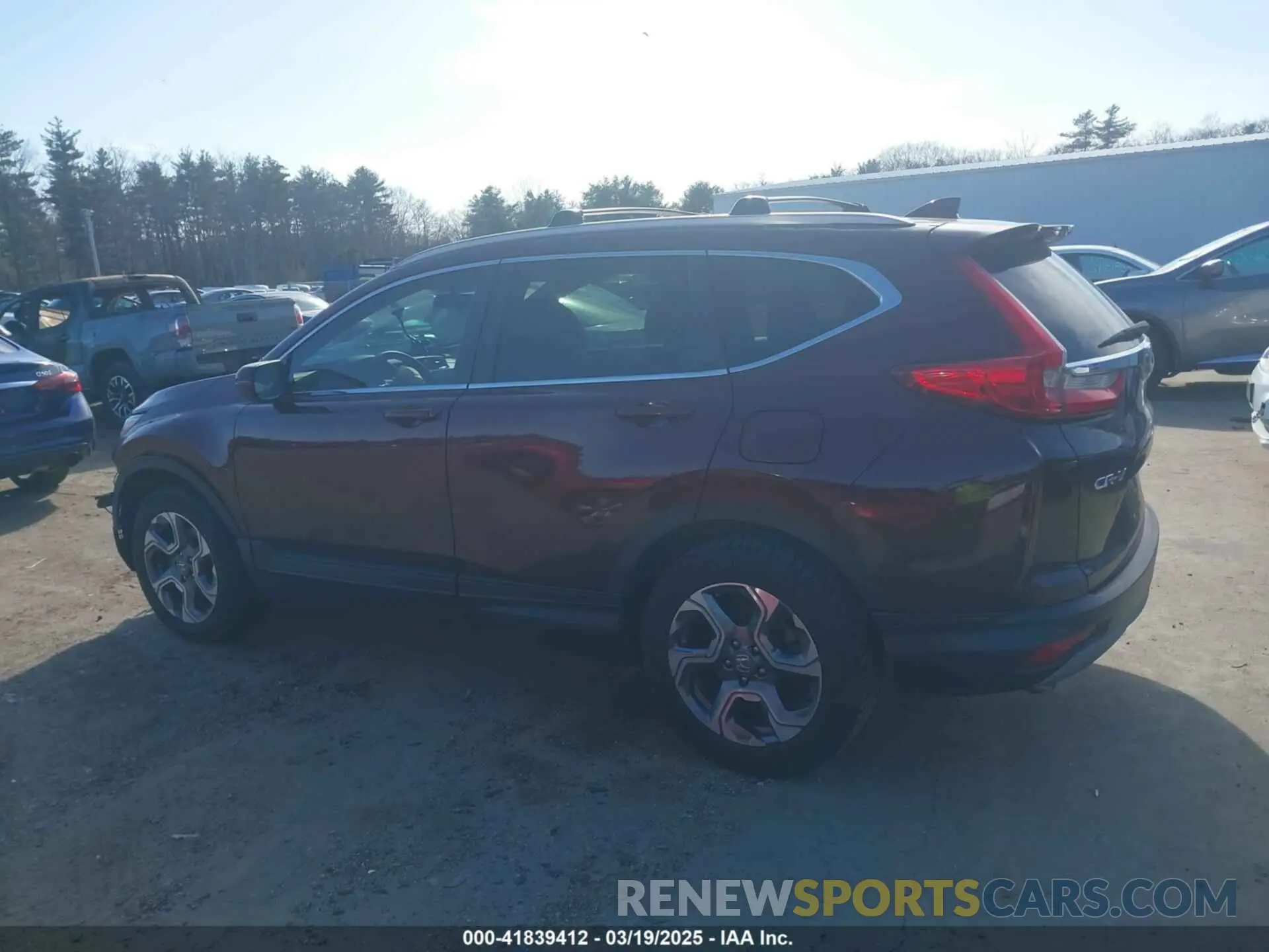15 Photograph of a damaged car 5J6RW2H56KL009251 HONDA CR-V 2019