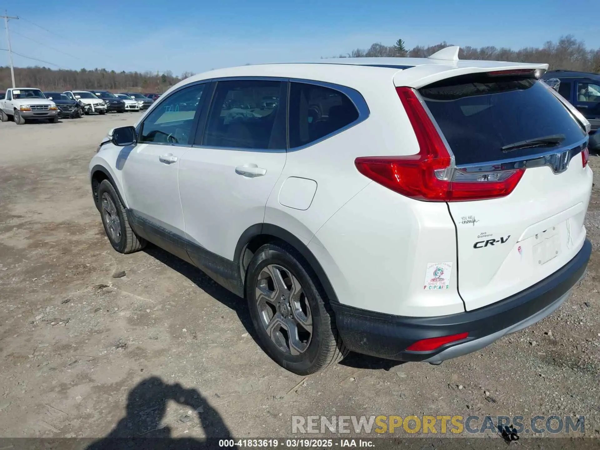 3 Photograph of a damaged car 5J6RW2H57KL030092 HONDA CR-V 2019