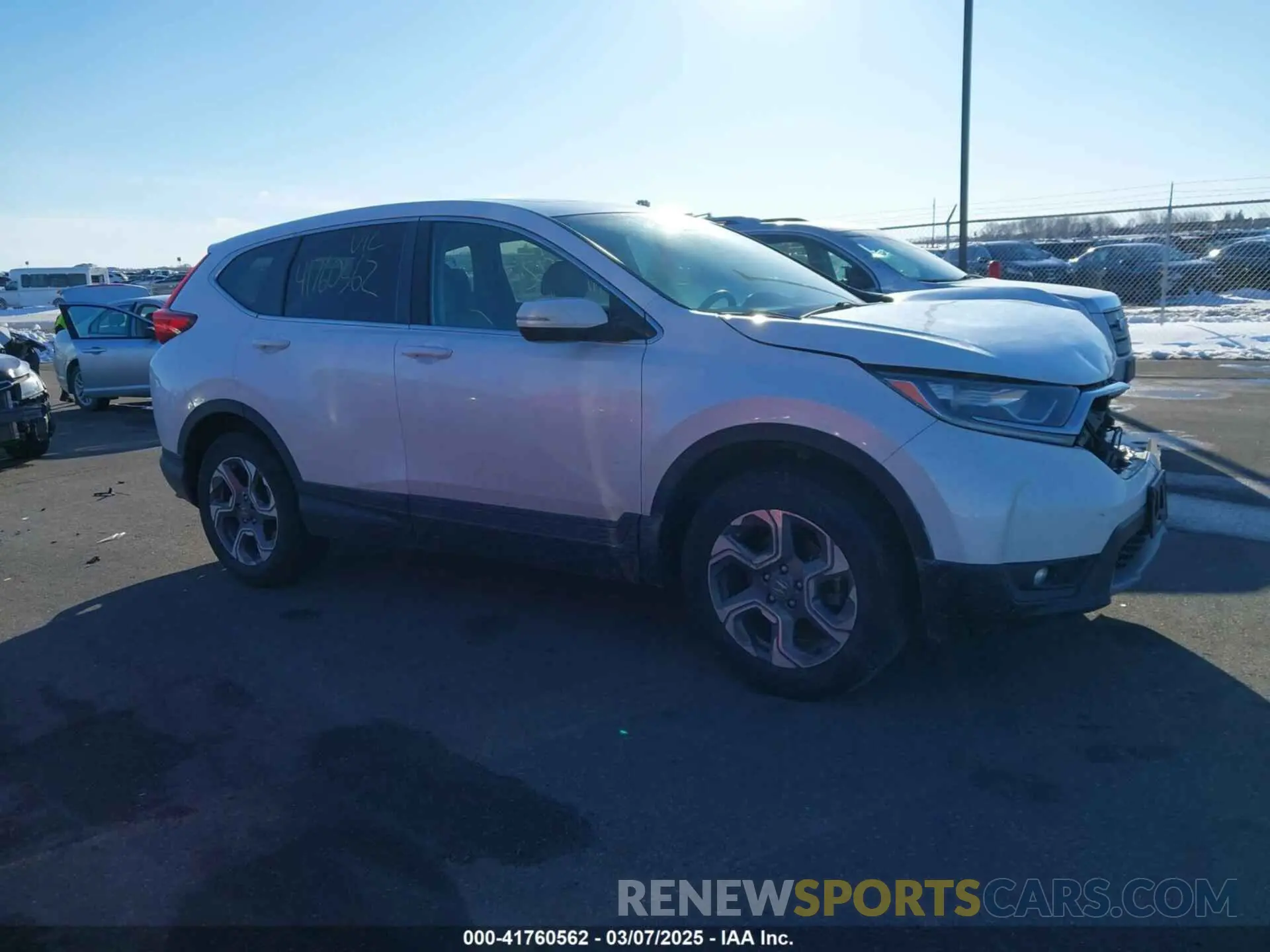 13 Photograph of a damaged car 5J6RW2H5XKL015974 HONDA CR-V 2019