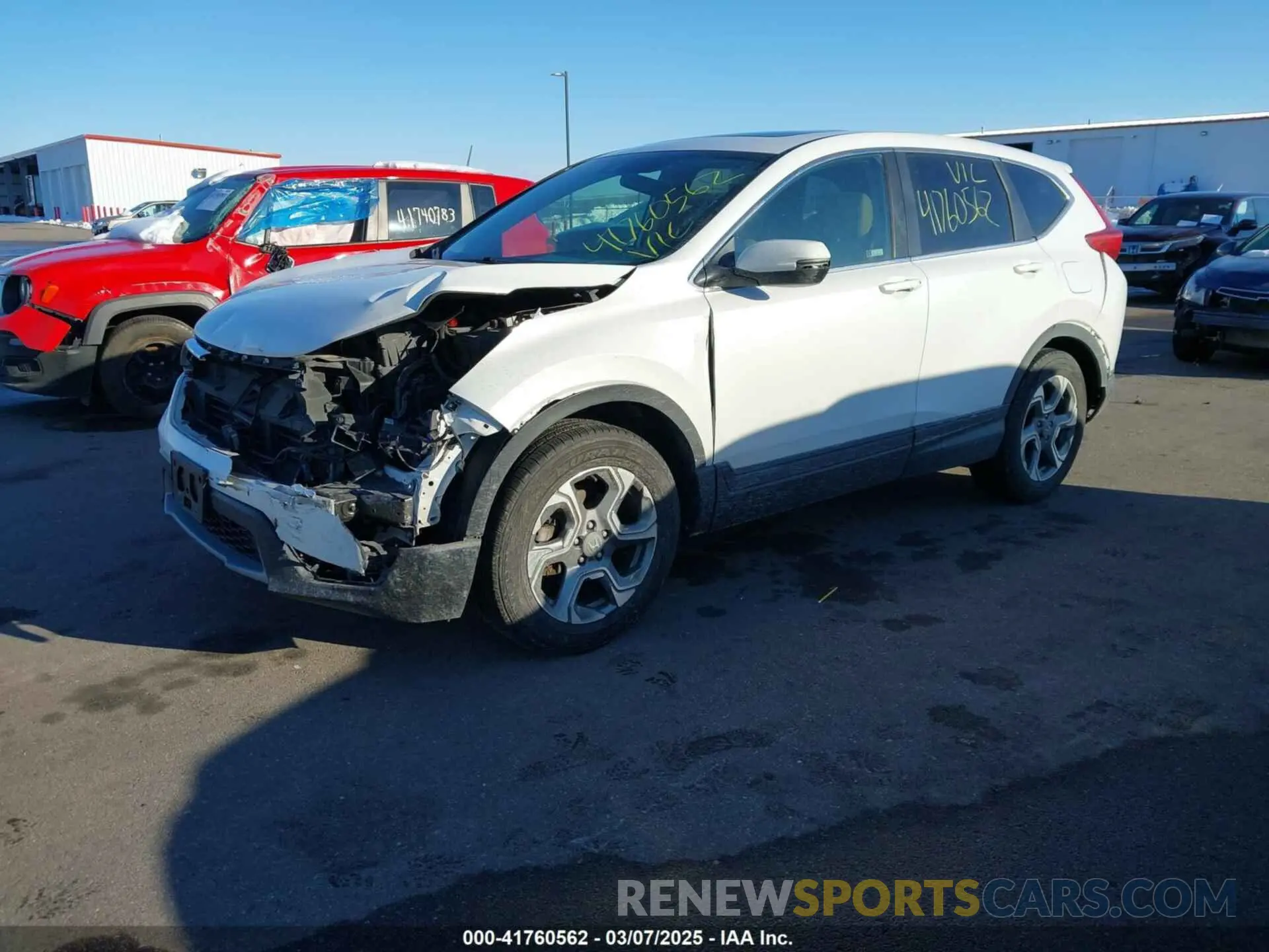 2 Photograph of a damaged car 5J6RW2H5XKL015974 HONDA CR-V 2019