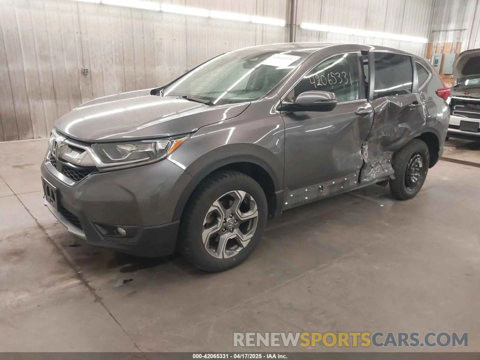 2 Photograph of a damaged car 5J6RW2H81KA020180 HONDA CR-V 2019