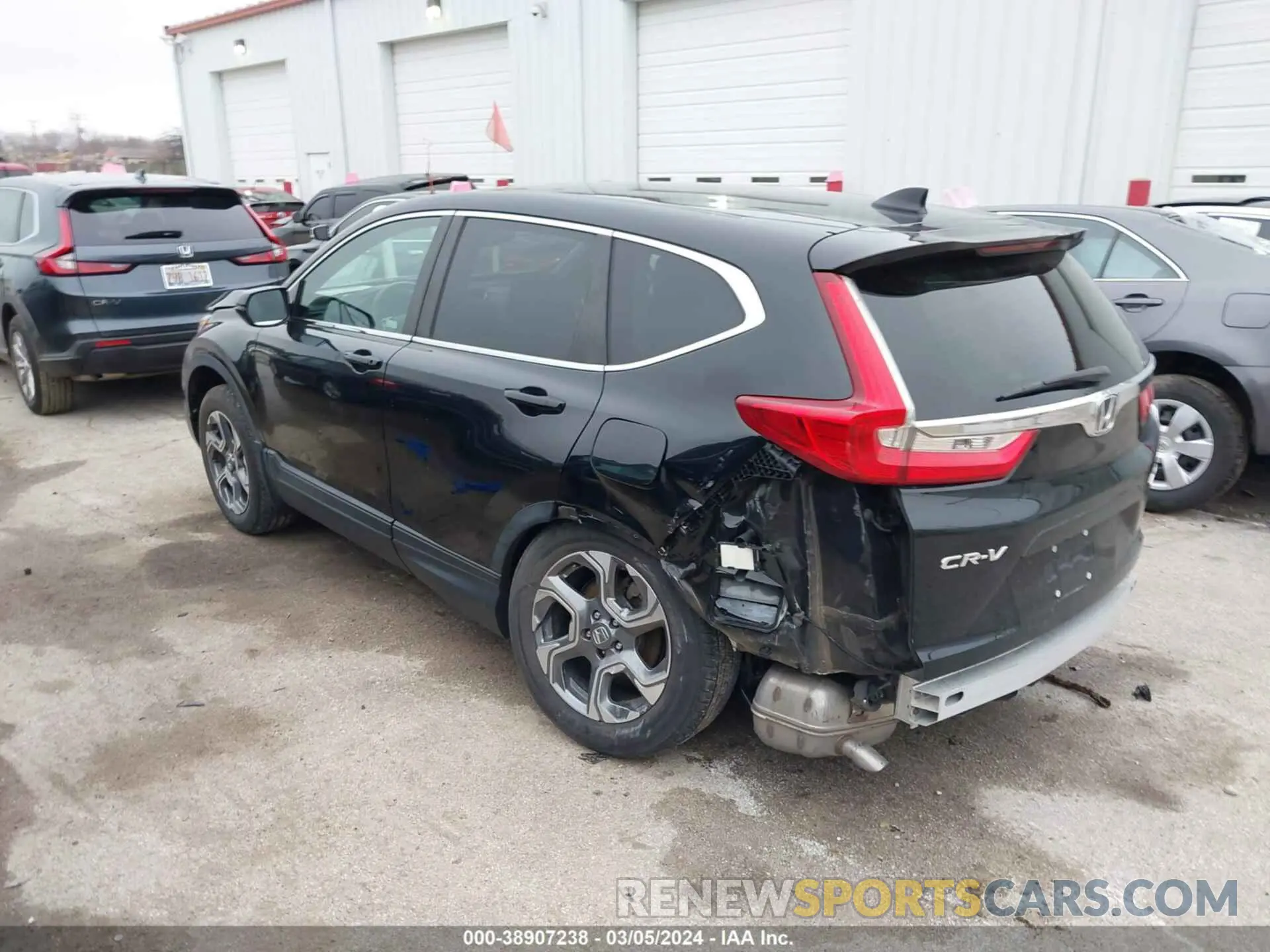 3 Photograph of a damaged car 5J6RW2H81KL023875 HONDA CR-V 2019