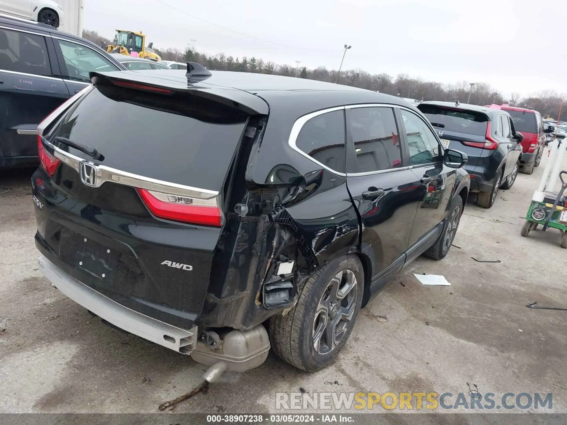 4 Photograph of a damaged car 5J6RW2H81KL023875 HONDA CR-V 2019