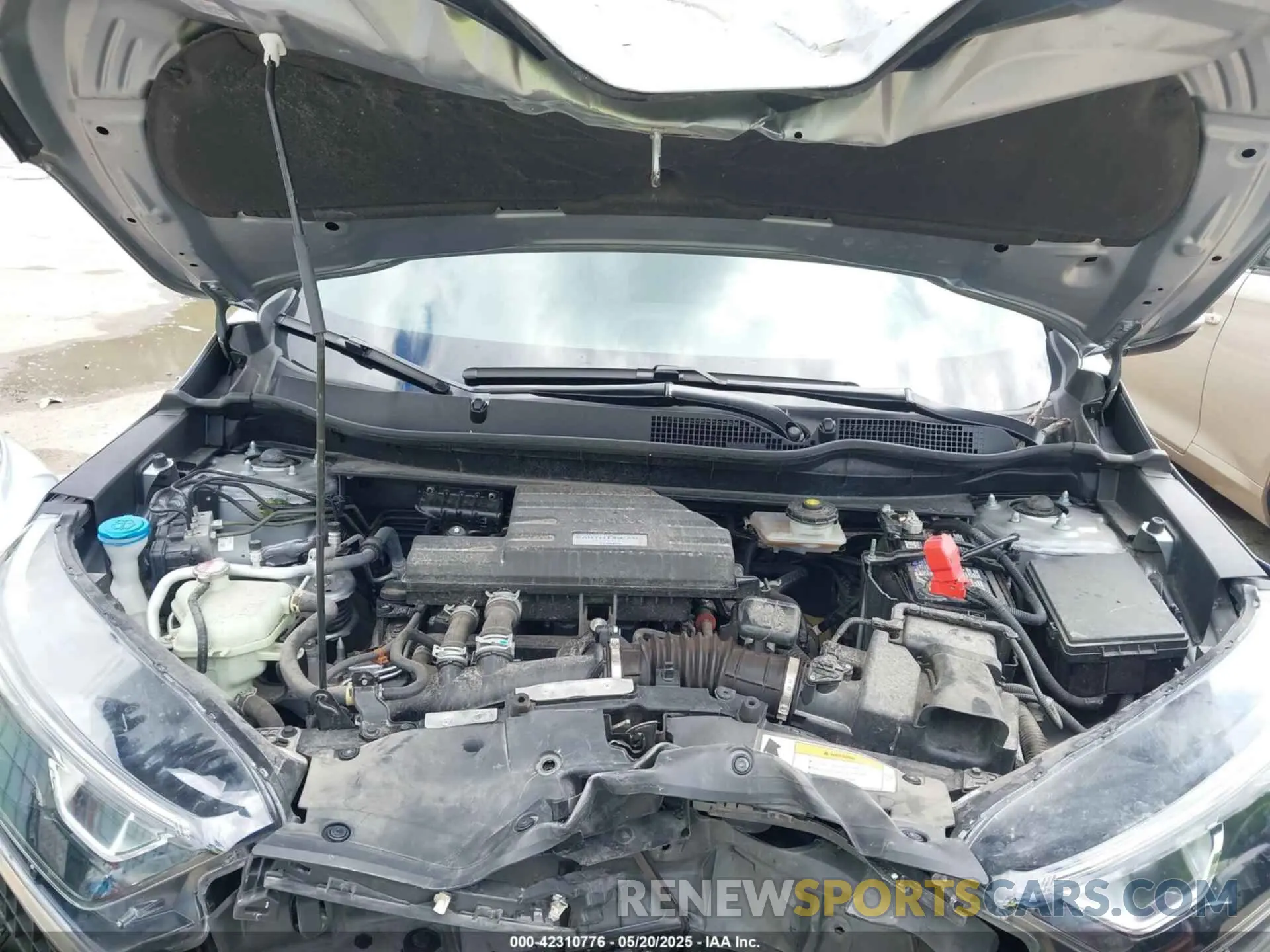 10 Photograph of a damaged car 5J6RW2H82KL029278 HONDA CR-V 2019