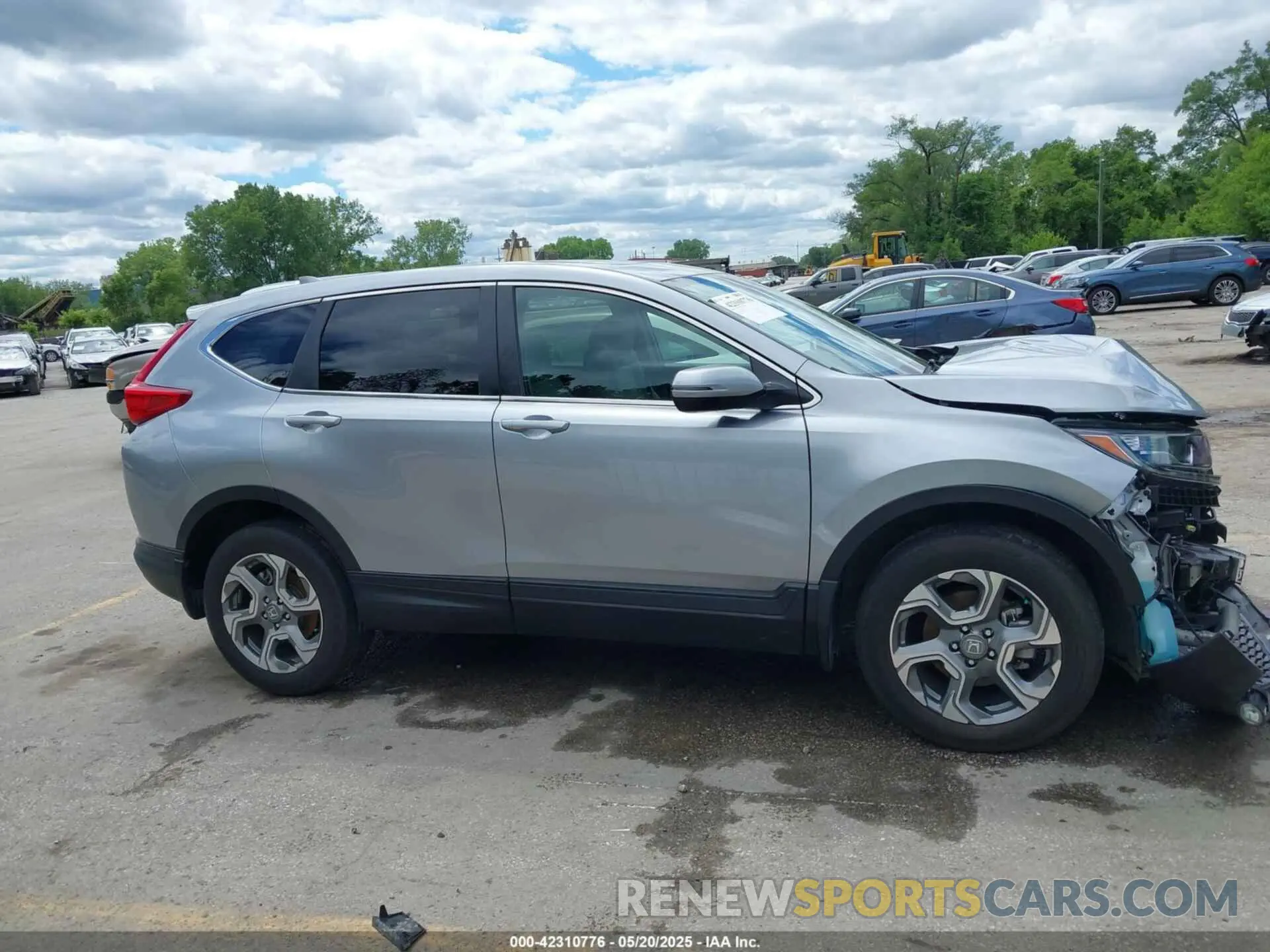 13 Photograph of a damaged car 5J6RW2H82KL029278 HONDA CR-V 2019