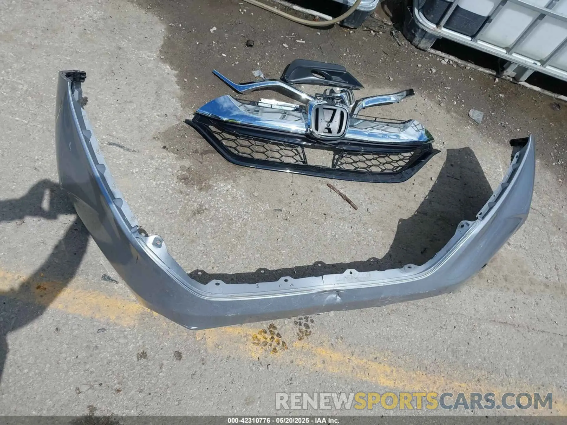 17 Photograph of a damaged car 5J6RW2H82KL029278 HONDA CR-V 2019
