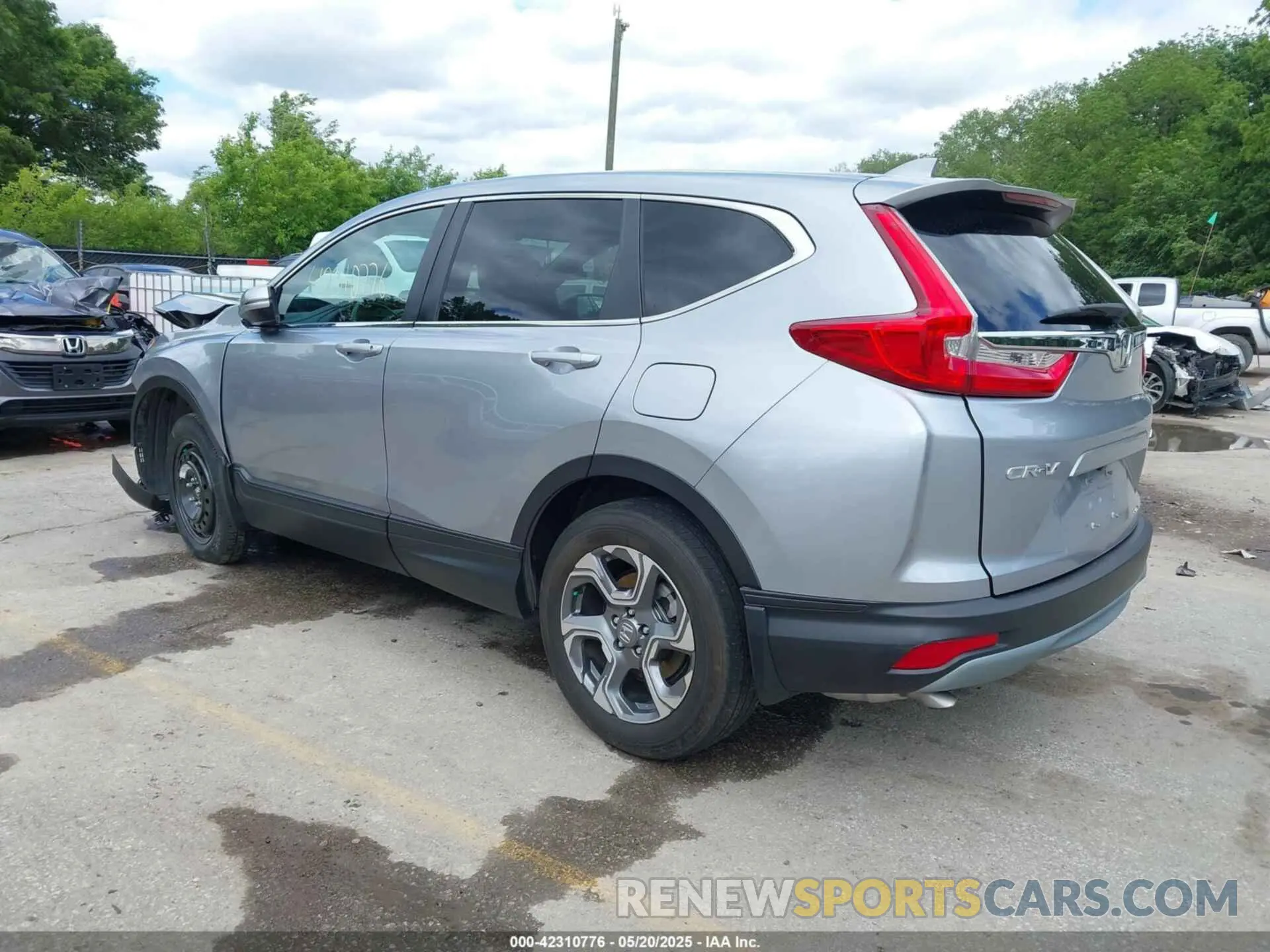 3 Photograph of a damaged car 5J6RW2H82KL029278 HONDA CR-V 2019