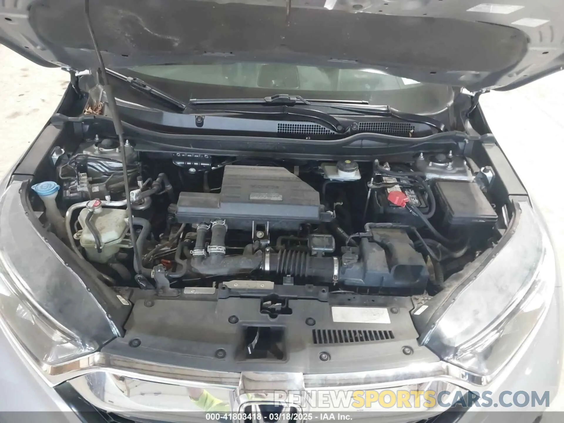 10 Photograph of a damaged car 5J6RW2H82KL036781 HONDA CR-V 2019