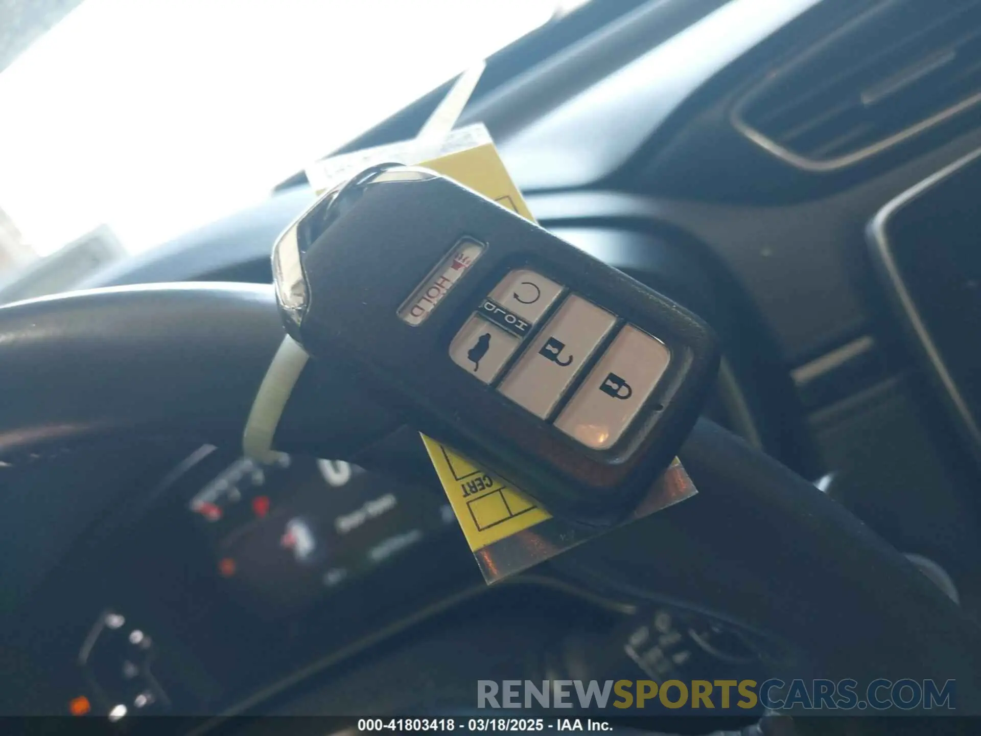 11 Photograph of a damaged car 5J6RW2H82KL036781 HONDA CR-V 2019