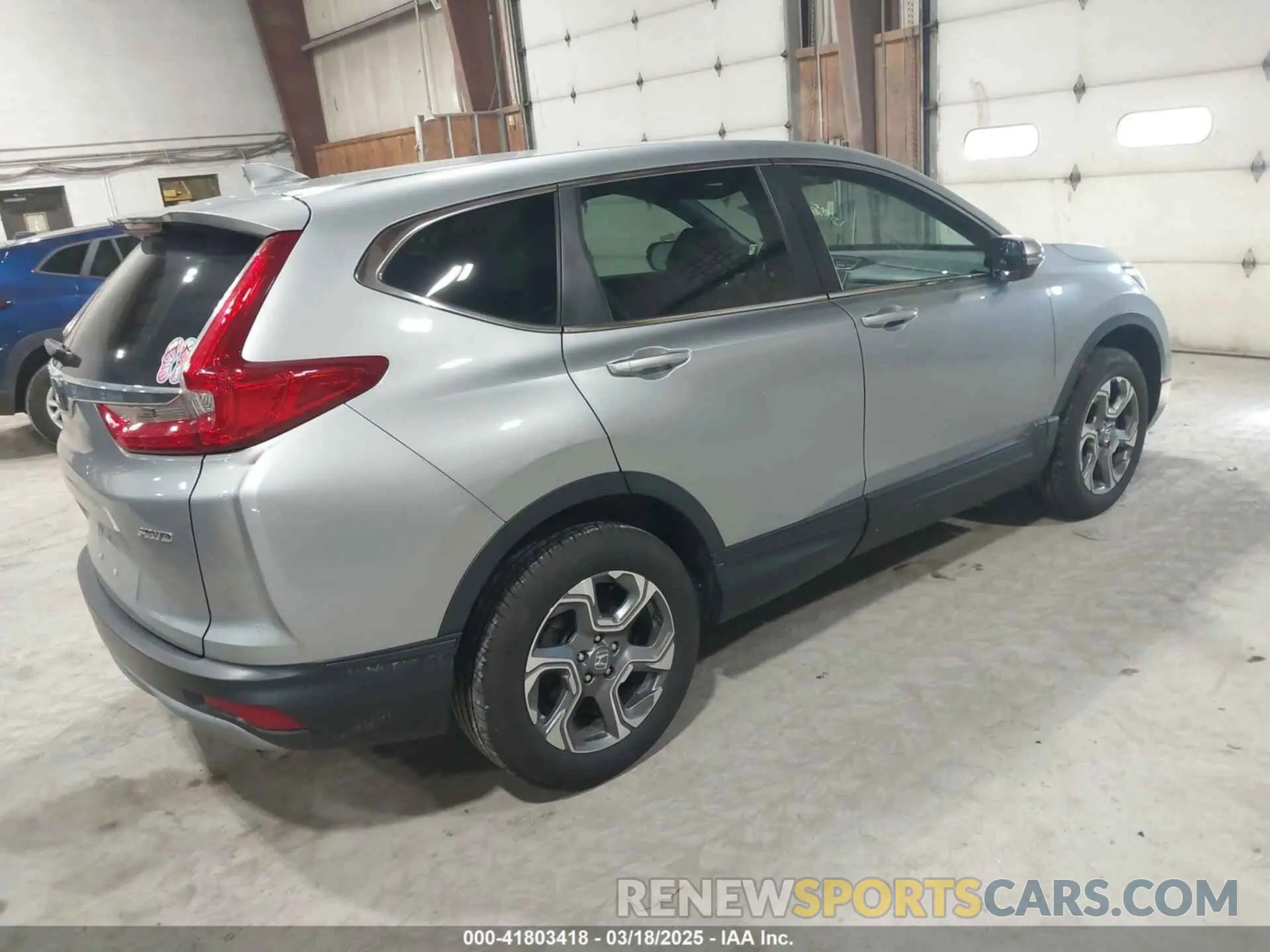 4 Photograph of a damaged car 5J6RW2H82KL036781 HONDA CR-V 2019
