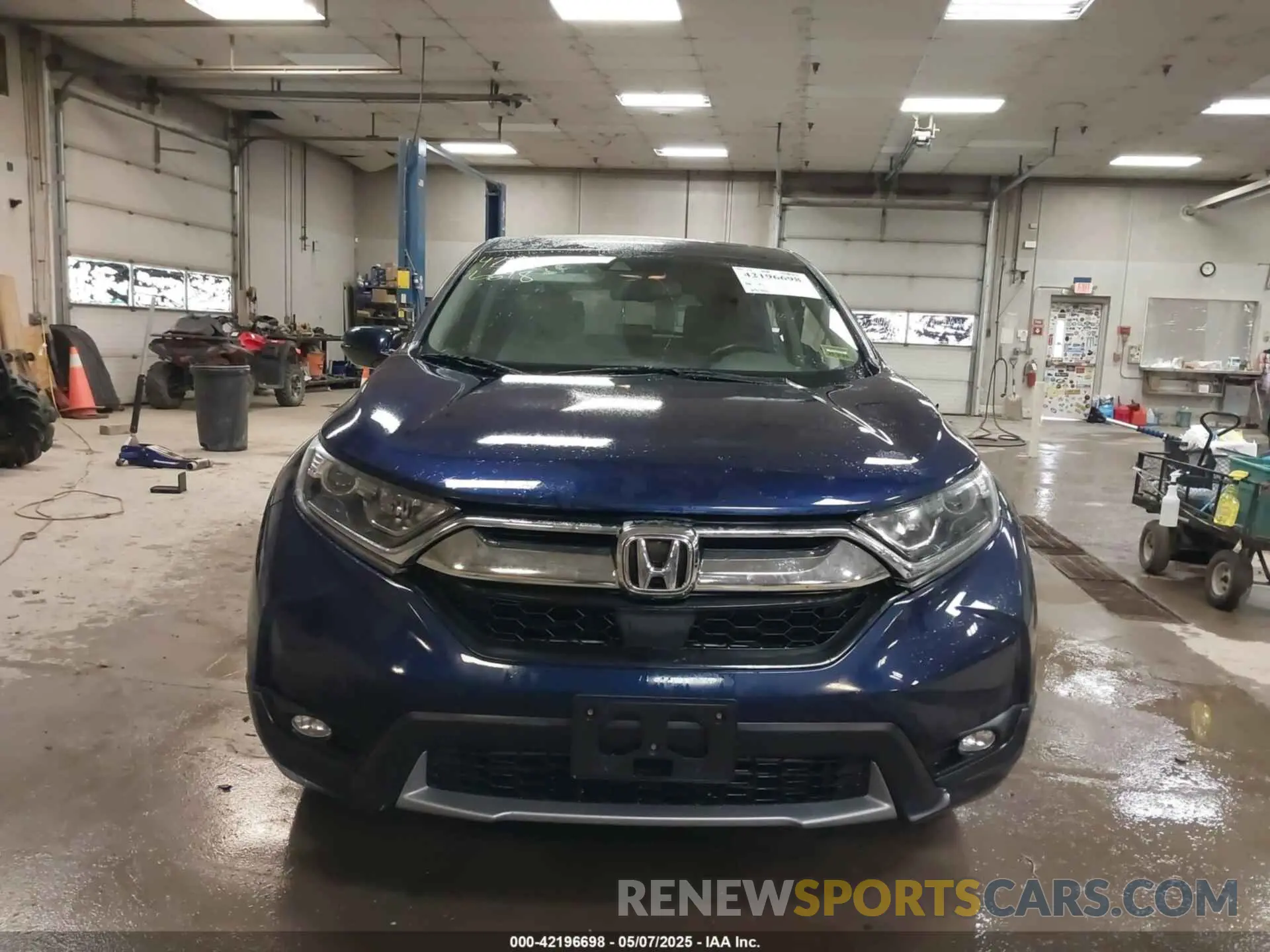 12 Photograph of a damaged car 5J6RW2H85KA000269 HONDA CR-V 2019