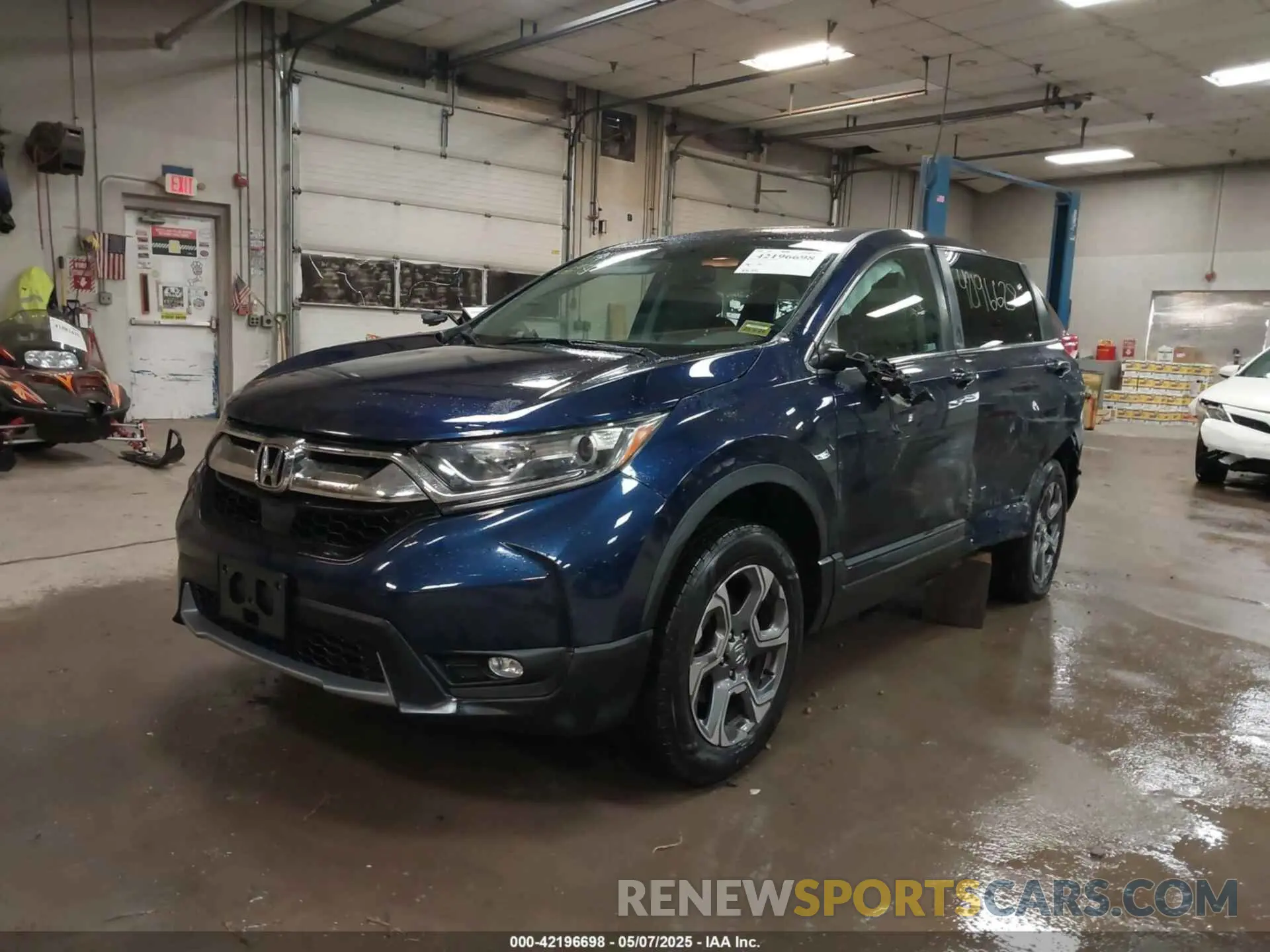 2 Photograph of a damaged car 5J6RW2H85KA000269 HONDA CR-V 2019