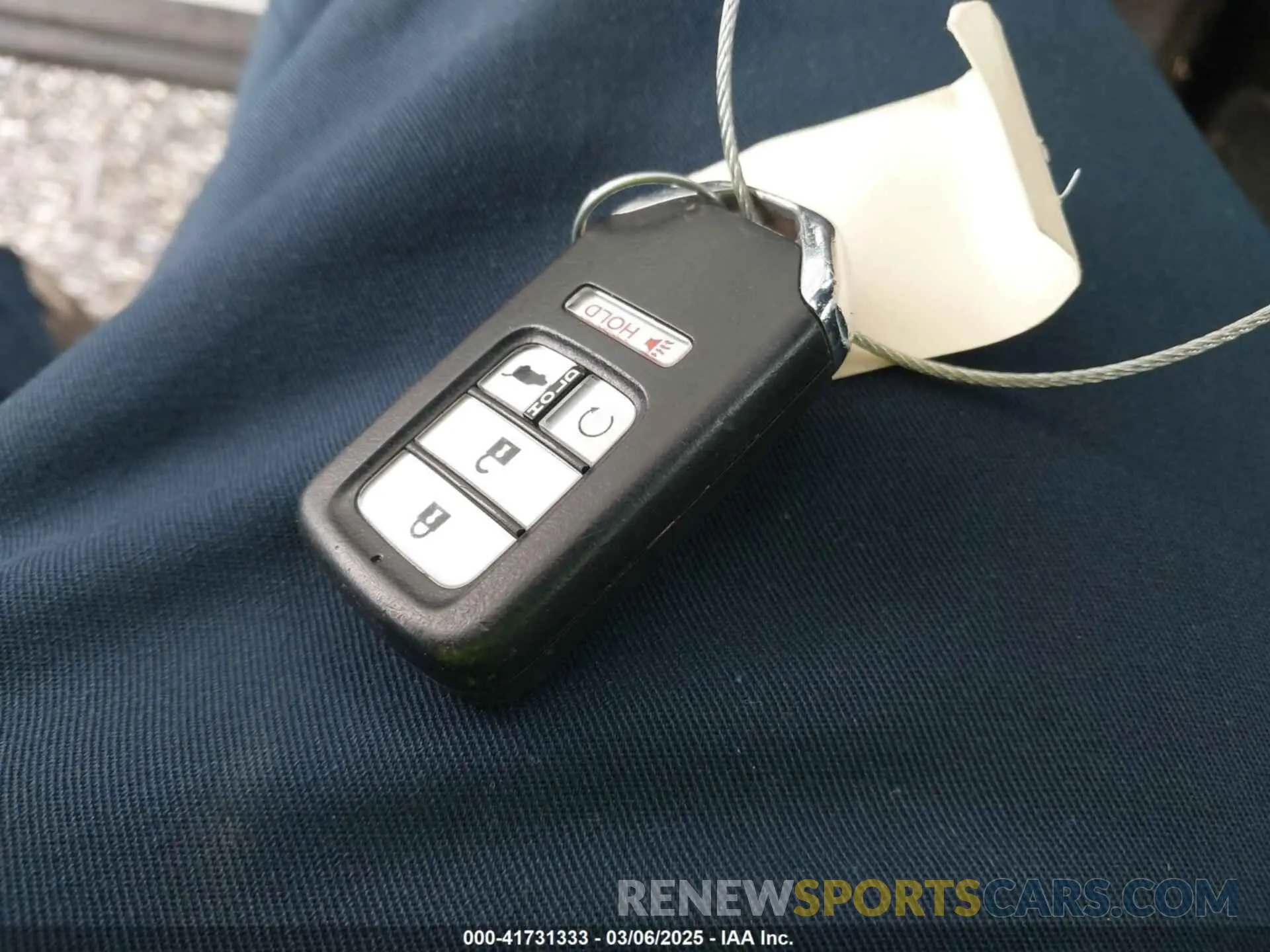 11 Photograph of a damaged car 5J6RW2H94KL003791 HONDA CR-V 2019