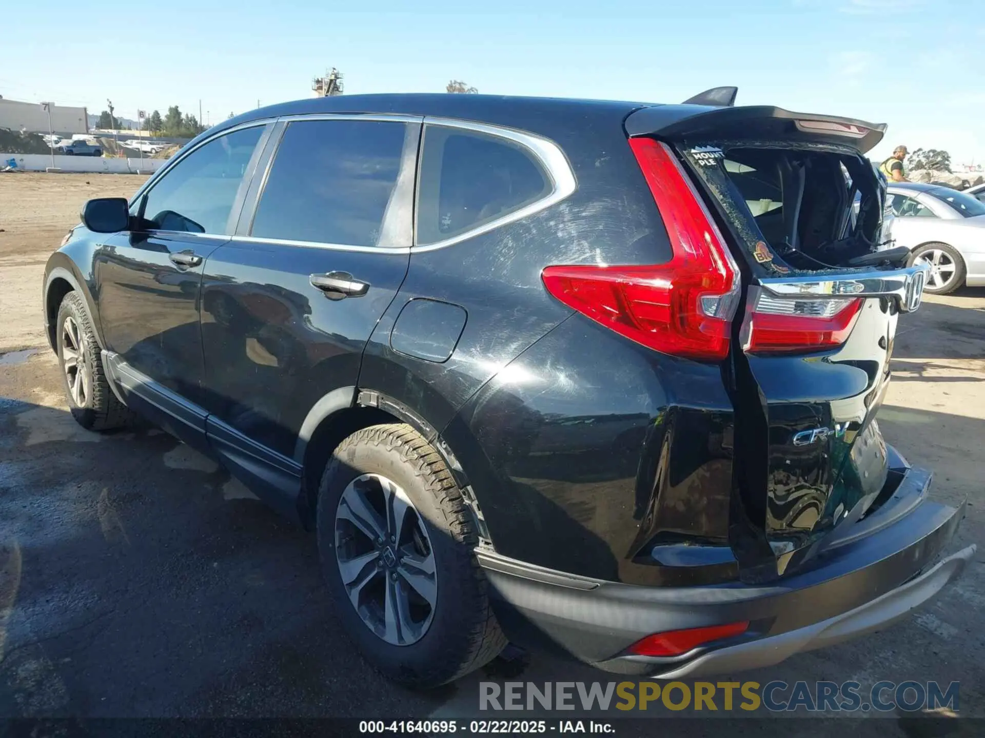 3 Photograph of a damaged car 5J6RW5H32KL003303 HONDA CR-V 2019