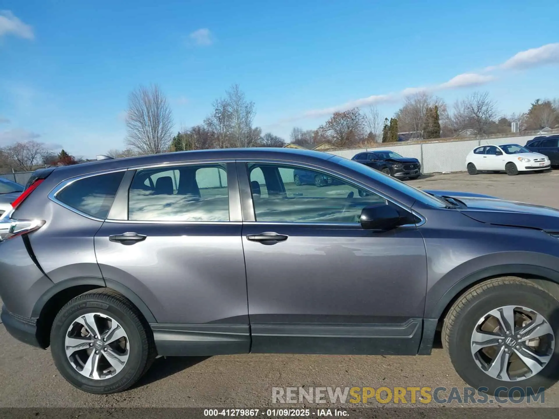 13 Photograph of a damaged car 5J6RW5H38KL002866 HONDA CR-V 2019