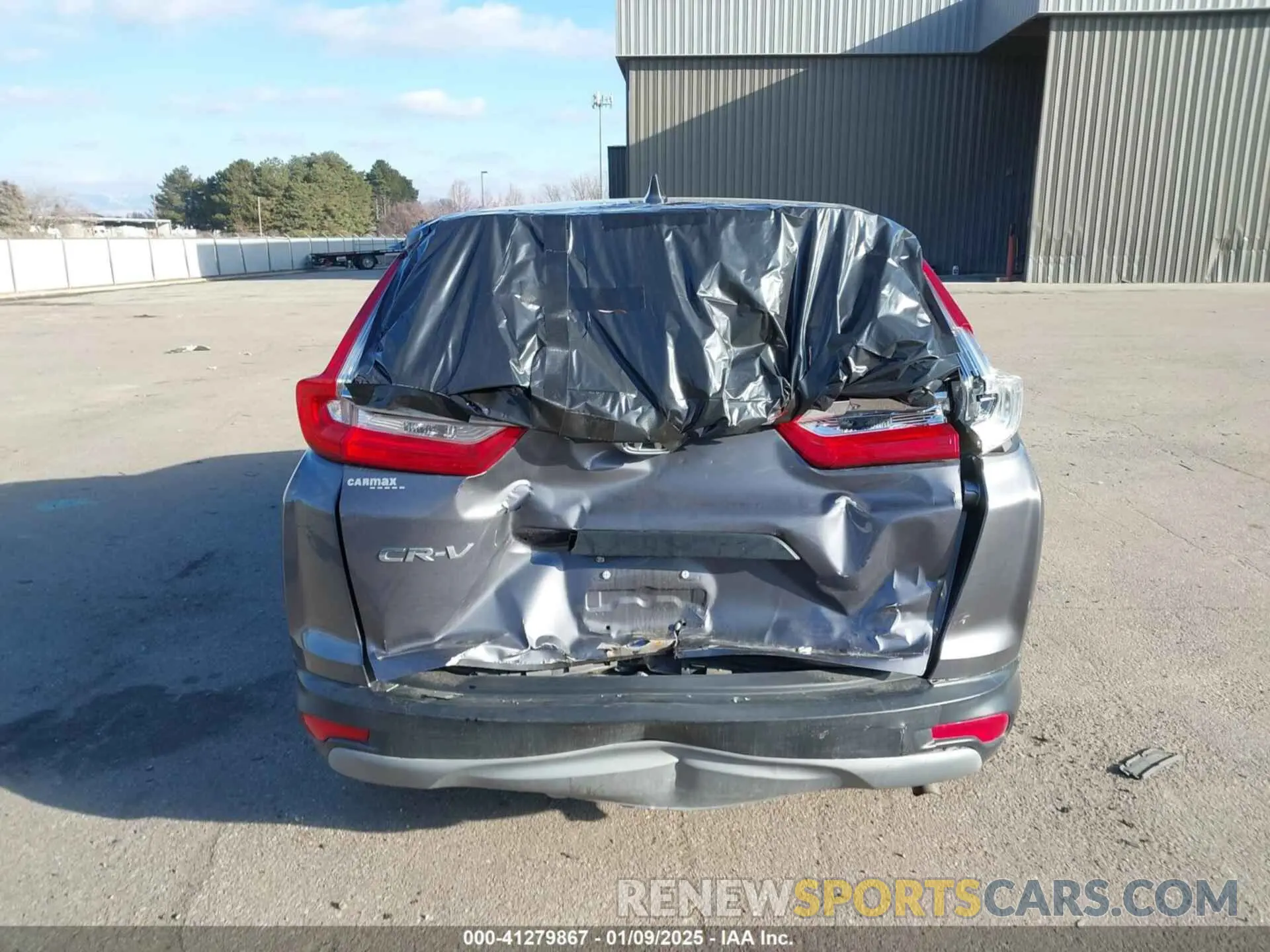 16 Photograph of a damaged car 5J6RW5H38KL002866 HONDA CR-V 2019