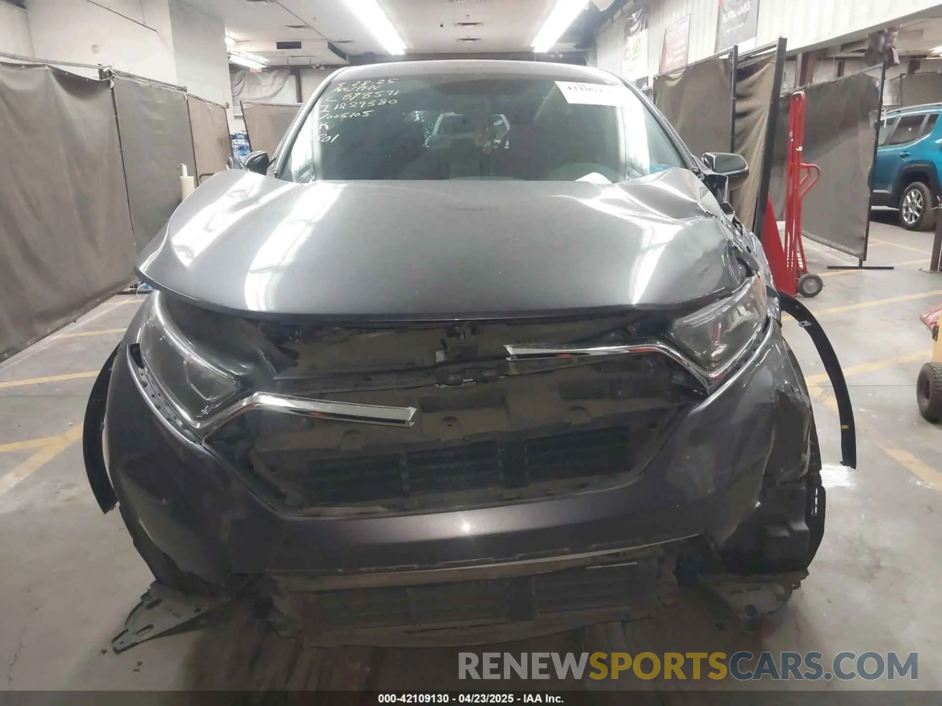 12 Photograph of a damaged car 5J6RW5H38KL005105 HONDA CR-V 2019